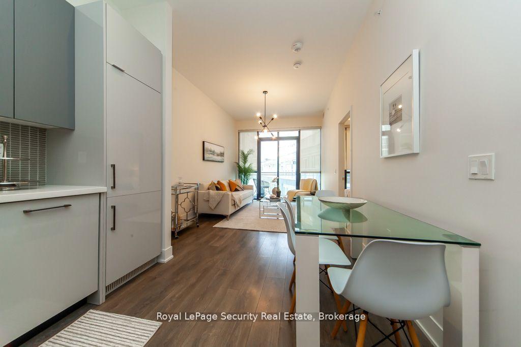 Photo 5 of Unit 606, 2908 Highway 7 Road, Vaughan, Concord — HOMEH