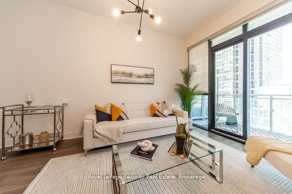 Photo 12 of Unit 606, 2908 Highway 7 Road, Vaughan, Concord — HOMEH