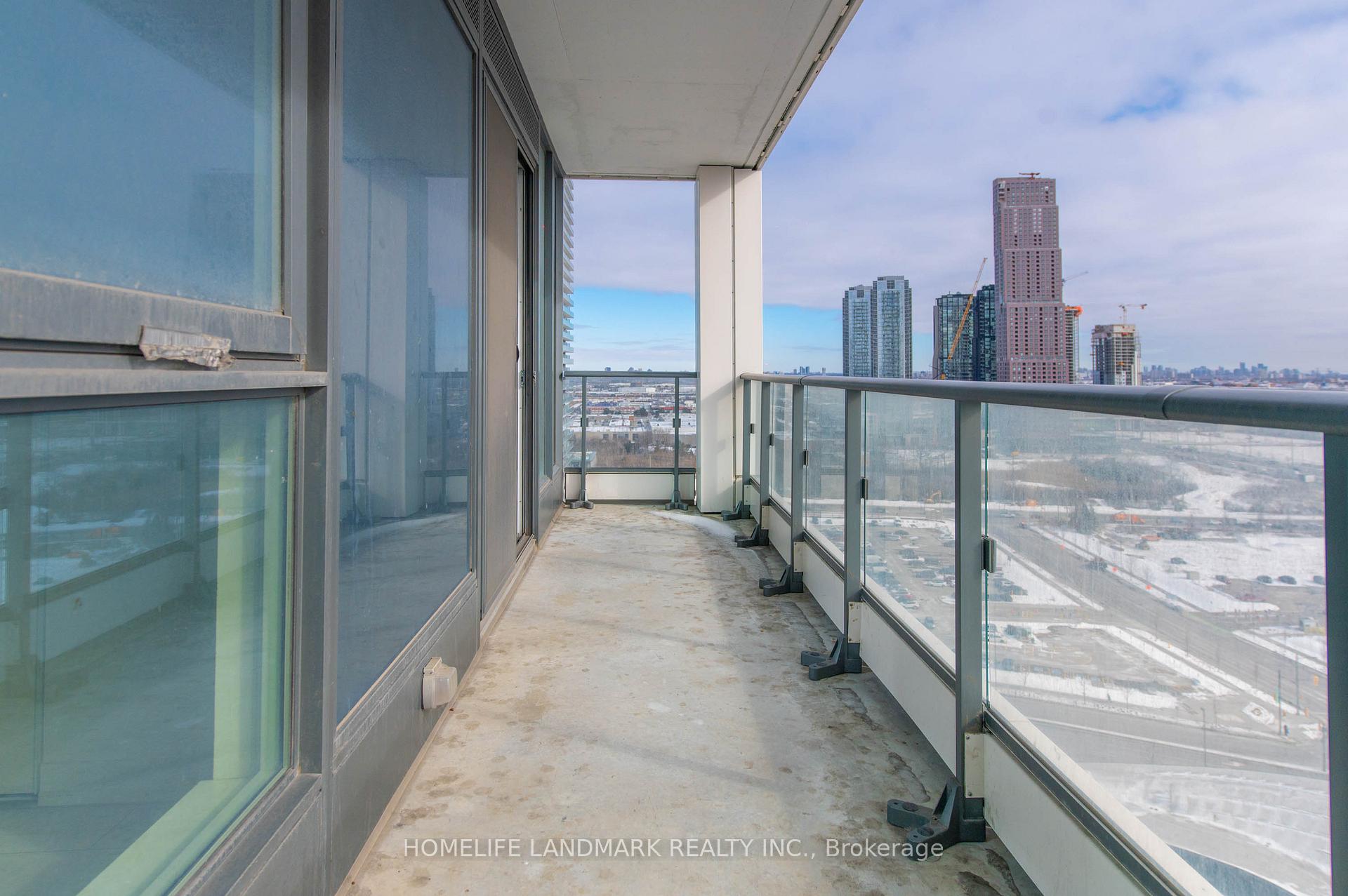 Photo 8 of Unit 2103, 5 buttermill Avenue, Vaughan, Concord — HOMEH
