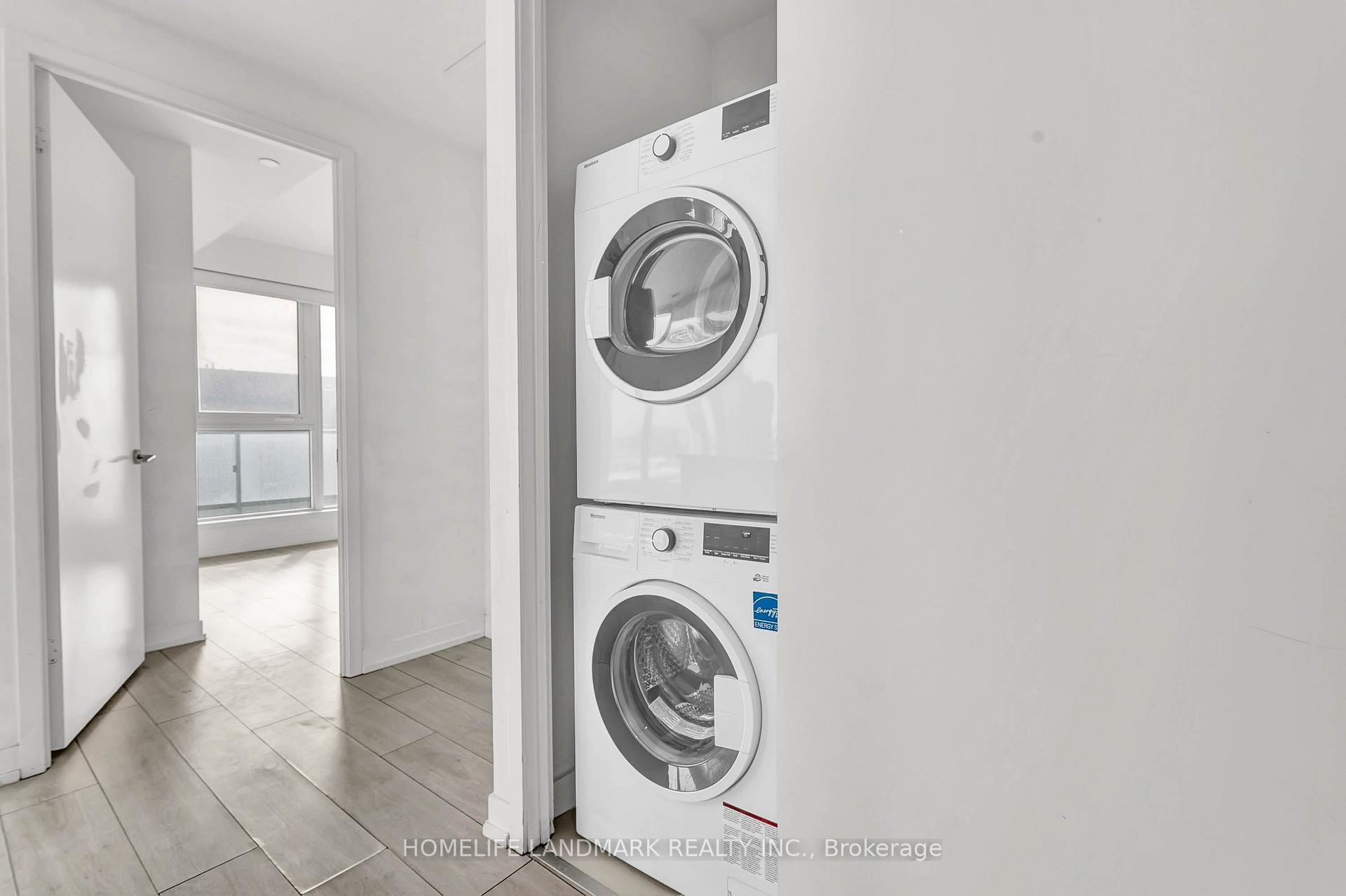 Photo 11 of Unit 2103, 5 buttermill Avenue, Vaughan, Concord — HOMEH