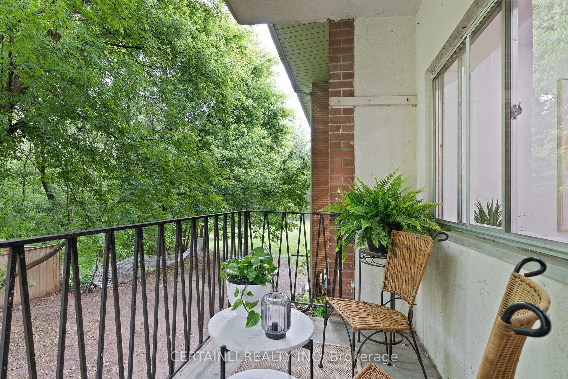 Photo 18 of Unit 201, 1172 Hamilton Road, London, East O — HOMEH