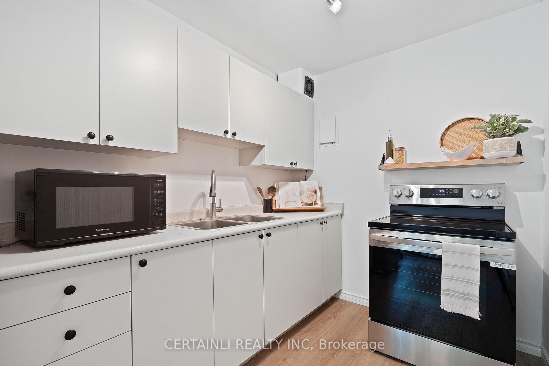 Photo 14 of Unit 201, 1172 Hamilton Road, London, East O — HOMEH