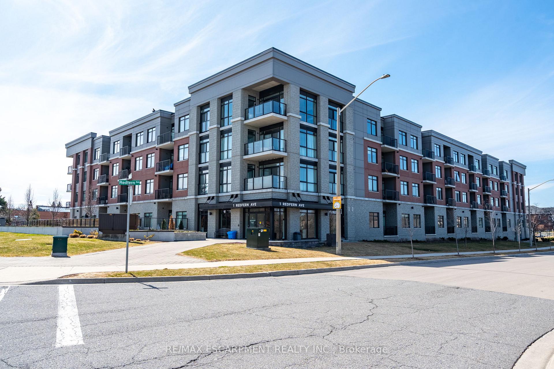 Front of Unit 441, 1 Redfern Avenue