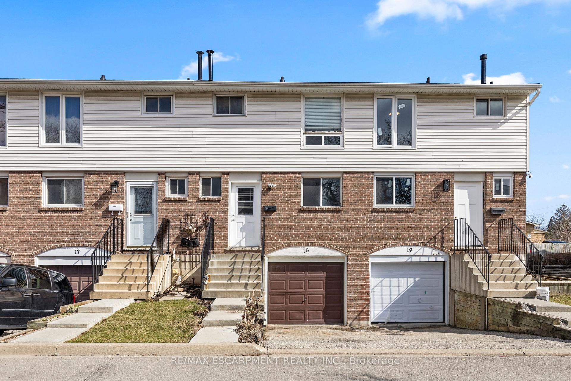 Photo 1 of Unit 18, 120 Quigley Road, Hamilton, Vincent — HOMEH