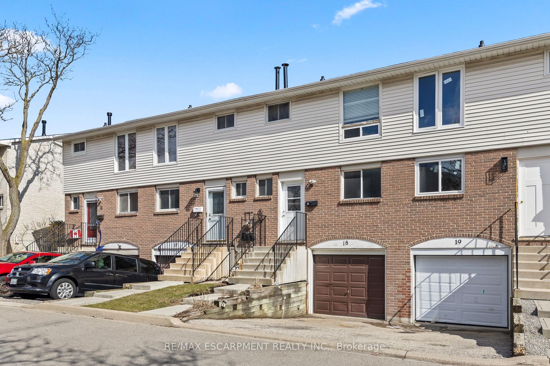 Photo 2 of Unit 18, 120 Quigley Road, Hamilton, Vincent — HOMEH