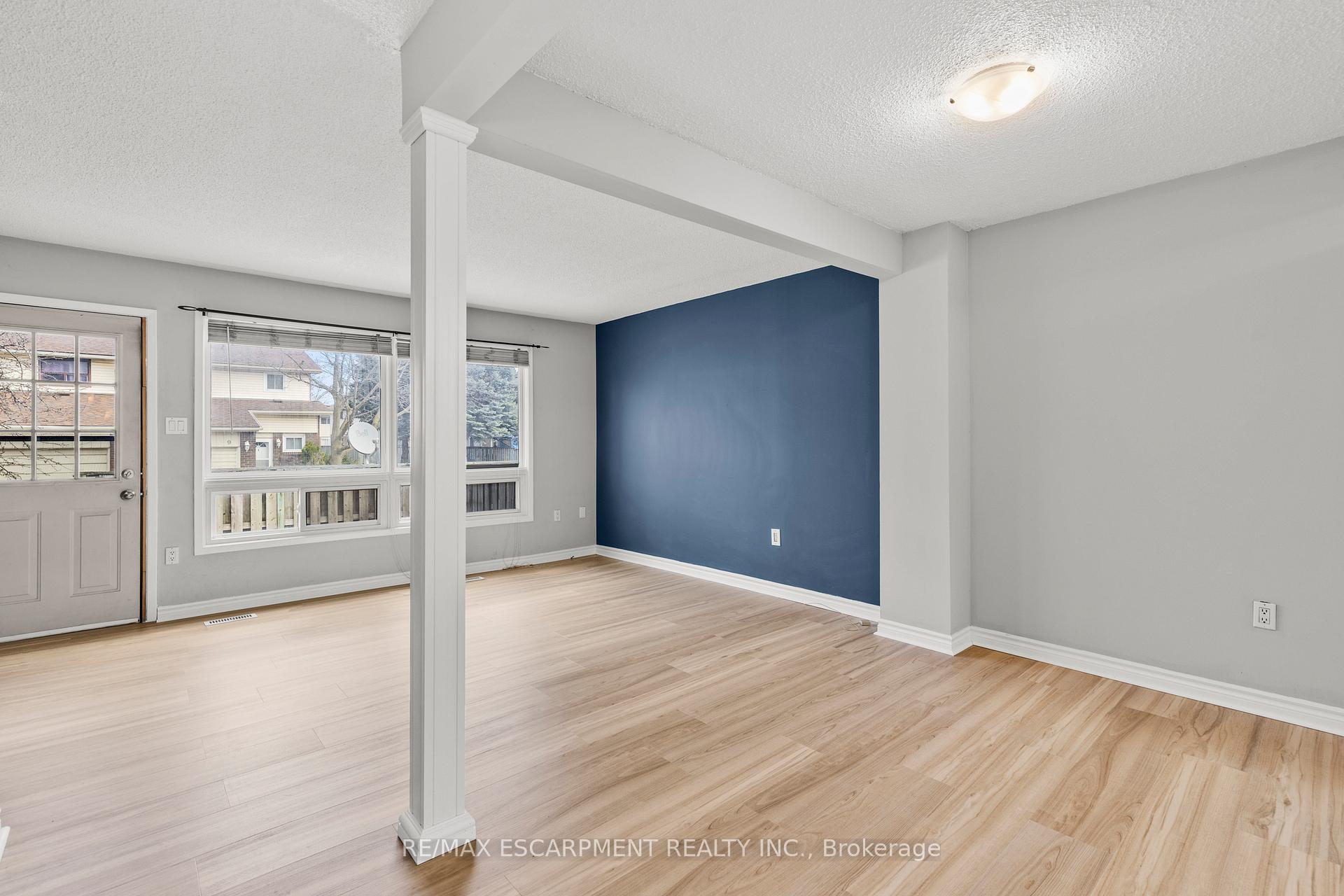 Photo 6 of Unit 18, 120 Quigley Road, Hamilton, Vincent — HOMEH
