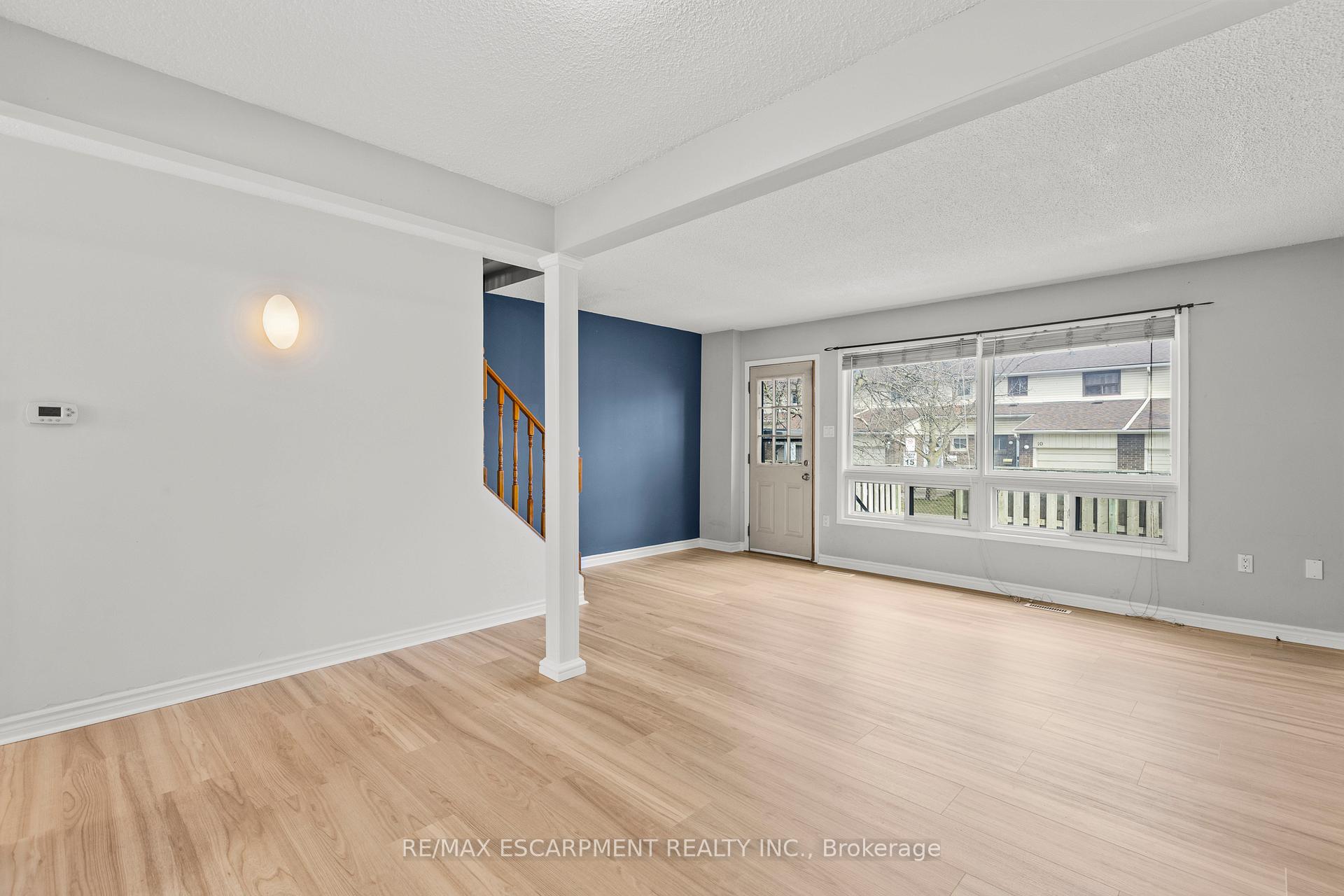 Photo 7 of Unit 18, 120 Quigley Road, Hamilton, Vincent — HOMEH