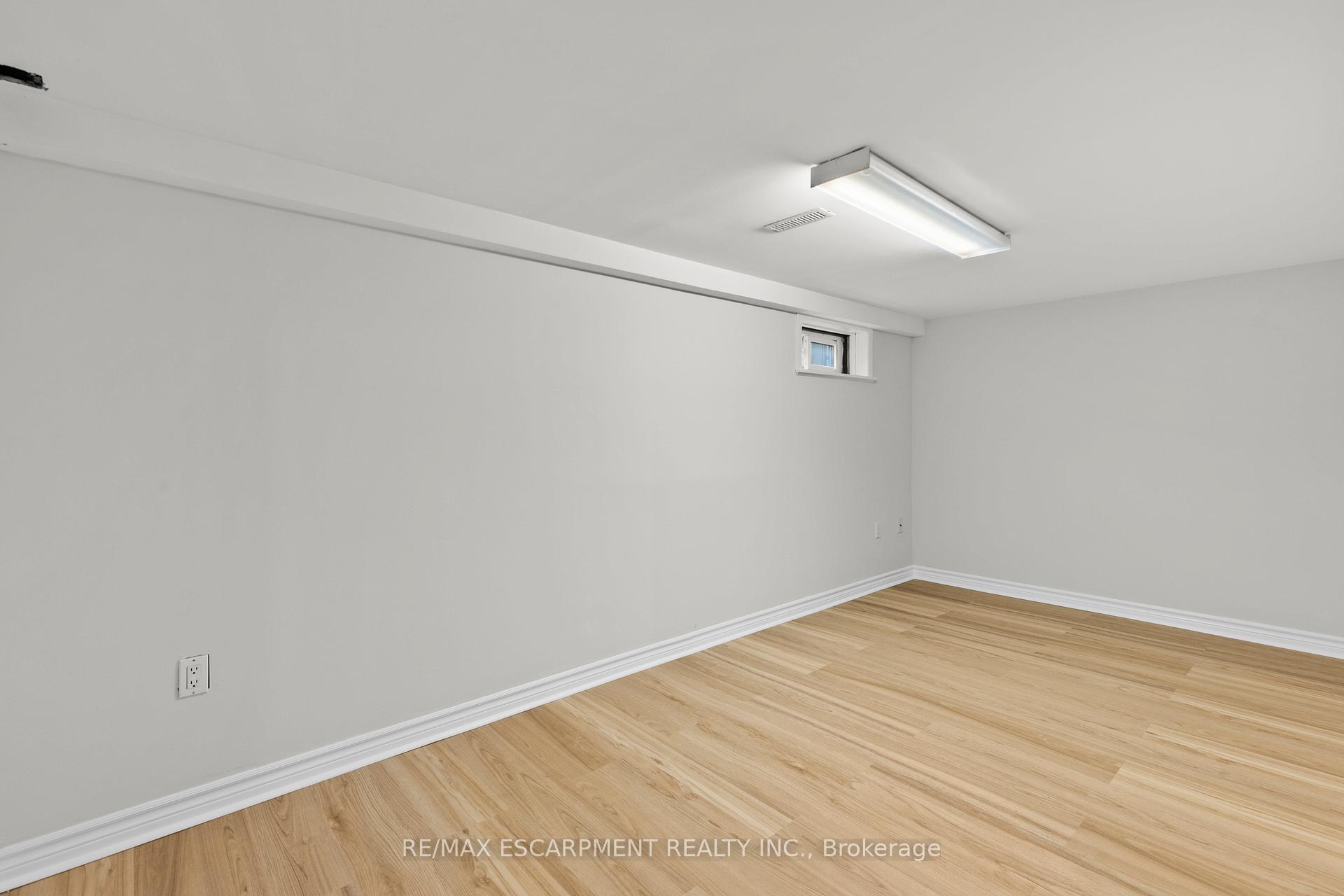 Photo 21 of Unit 18, 120 Quigley Road, Hamilton, Vincent — HOMEH