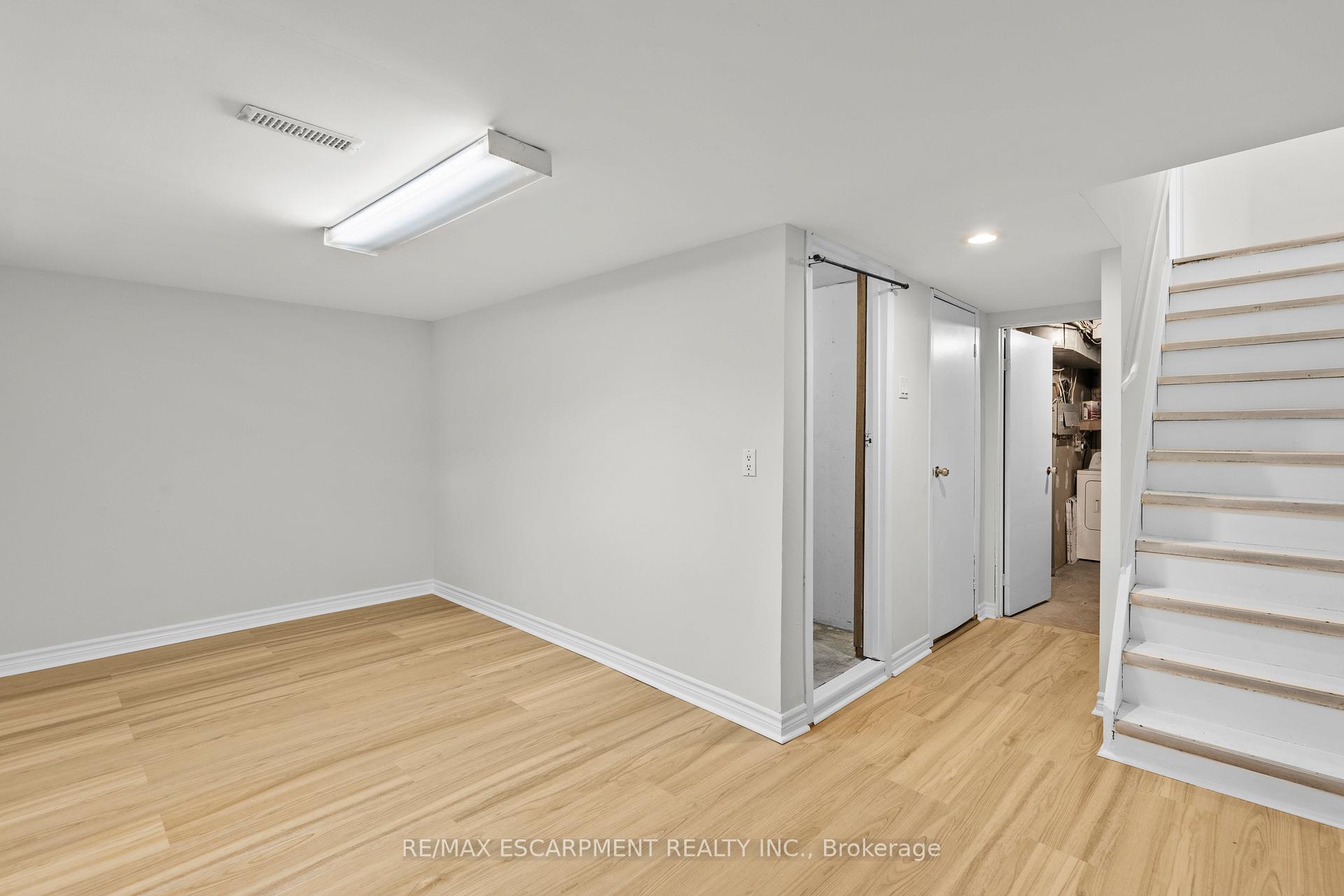 Photo 23 of Unit 18, 120 Quigley Road, Hamilton, Vincent — HOMEH
