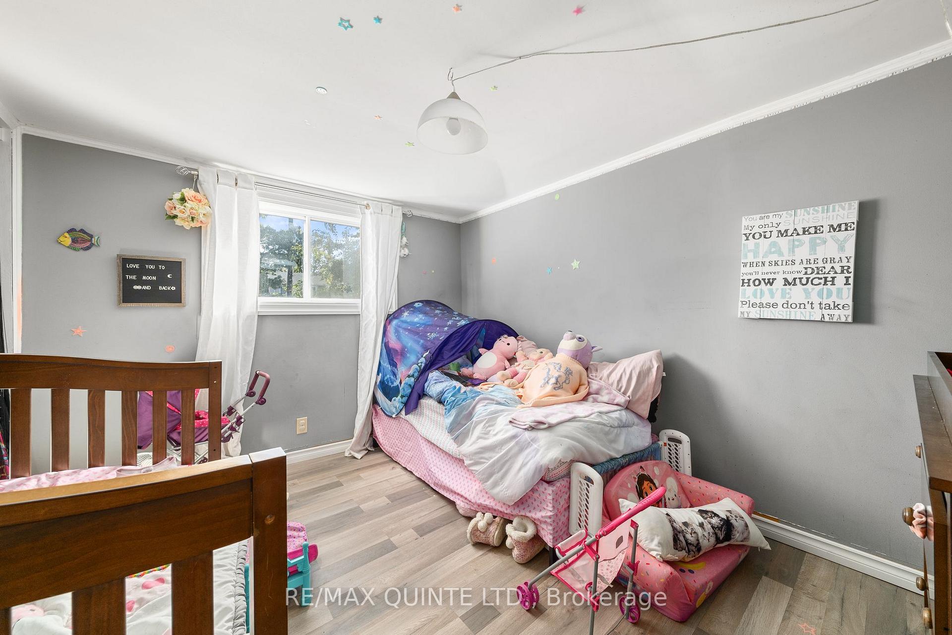 Photo 8 of 135 Lingham Street, Belleville, Belleville Ward — HOMEH