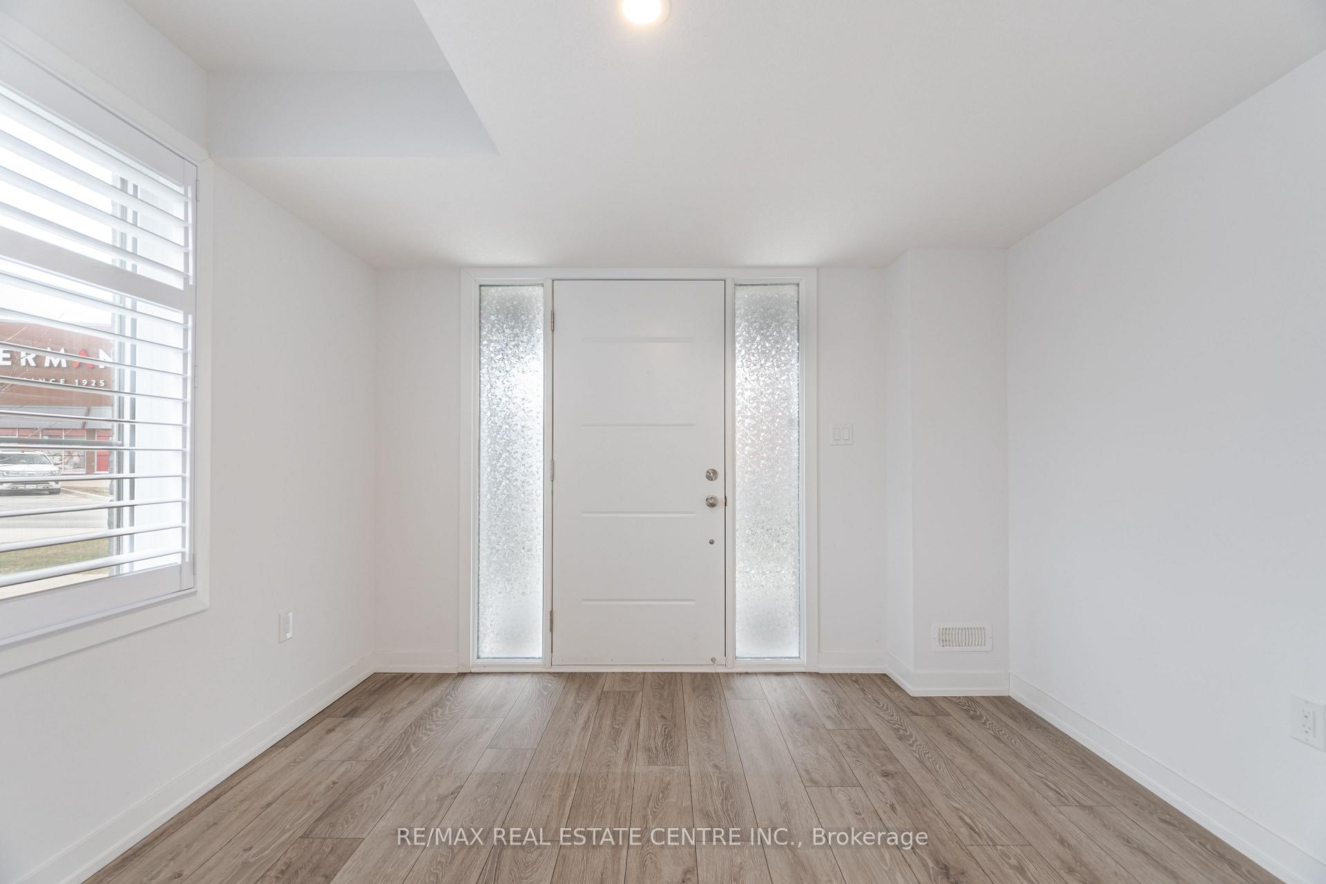 Photo 4 of Unit 237, 237 West Oak Trail S, Kitchener — HOMEH