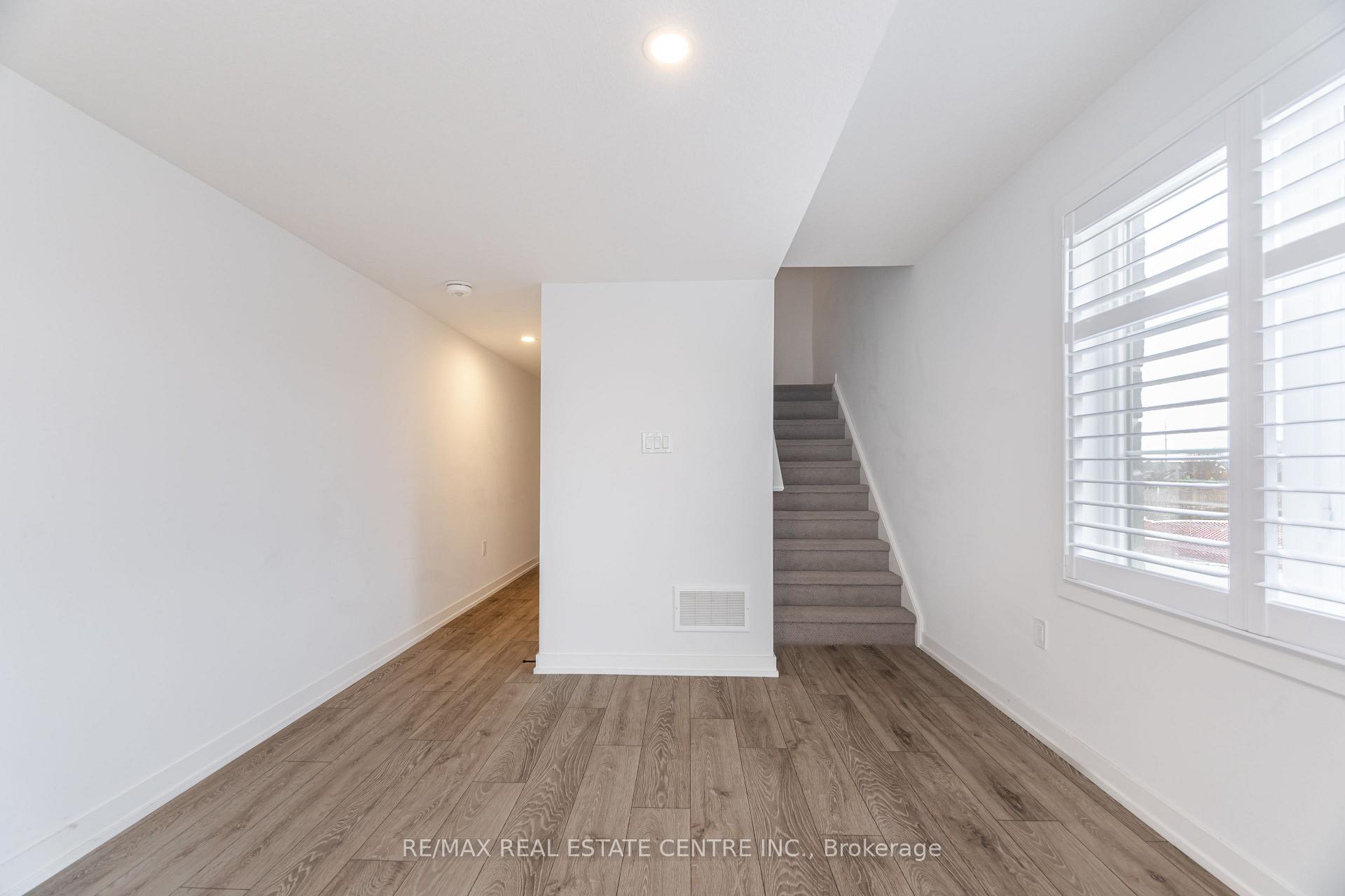 Photo 3 of Unit 237, 237 West Oak Trail S, Kitchener — HOMEH