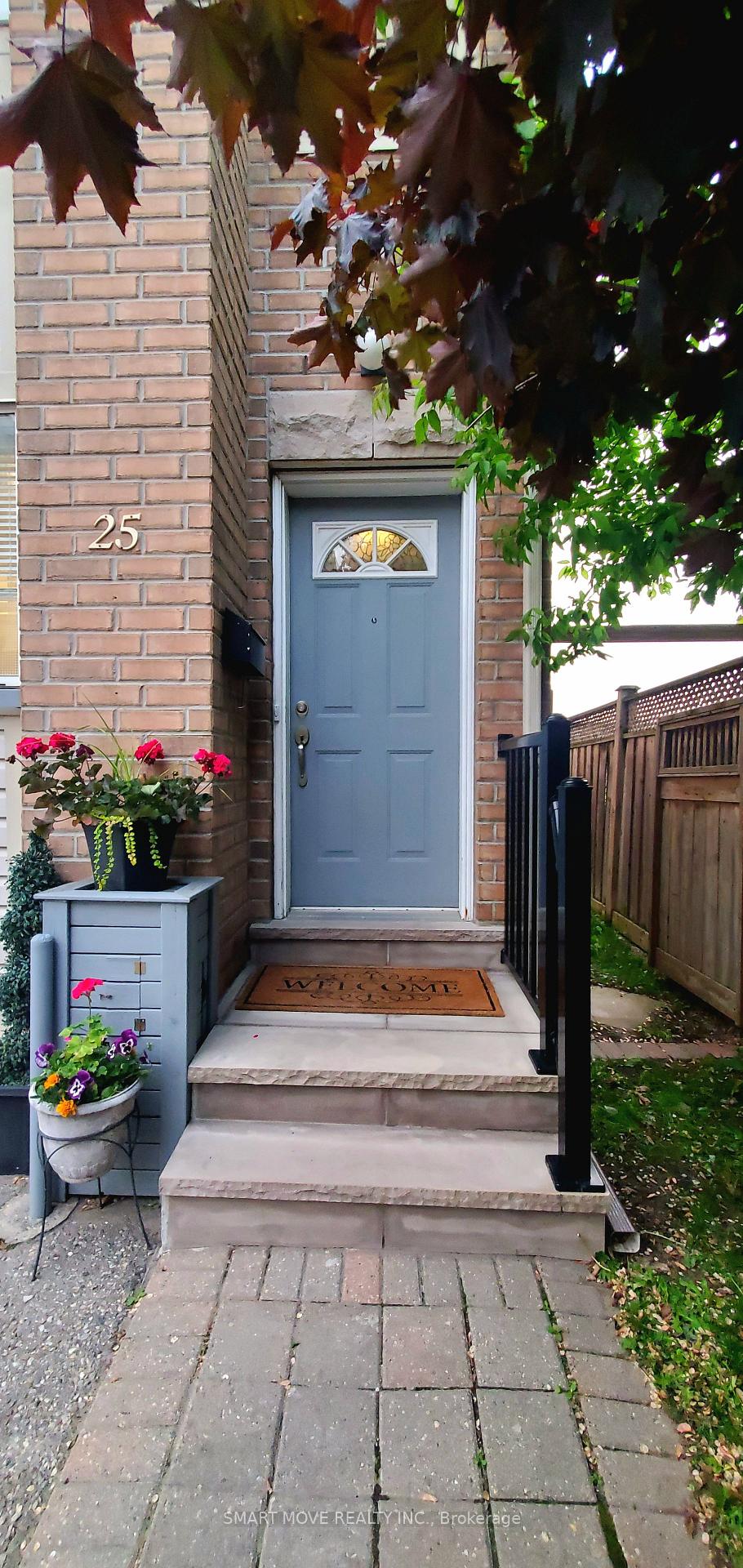 Photo 3 of Unit TH 25, 21 Replin Road, Toronto, Englemount-Lawrence — HOMEH