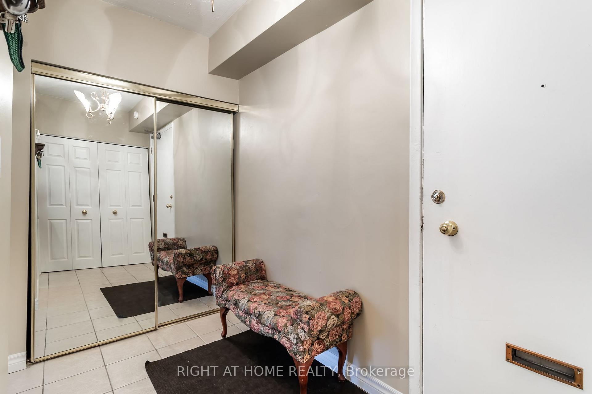 Photo 3 of Unit 207, 8 Woodman Drive S, Hamilton, Corman — HOMEH