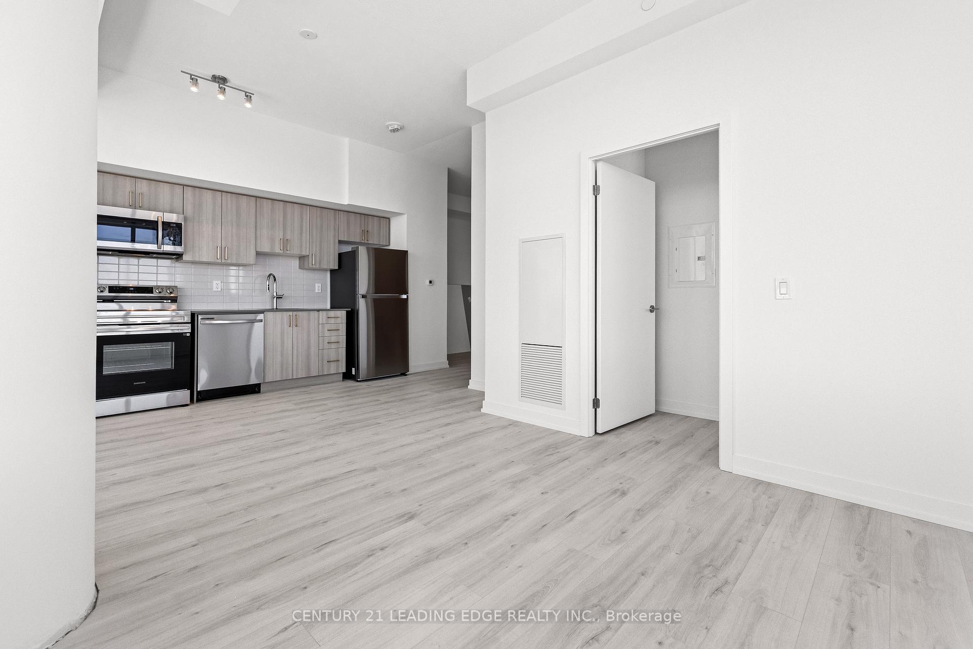 Photo 7 of Unit 3005, 1435 Celebration Drive, Pickering, Bay Ridges — HOMEH