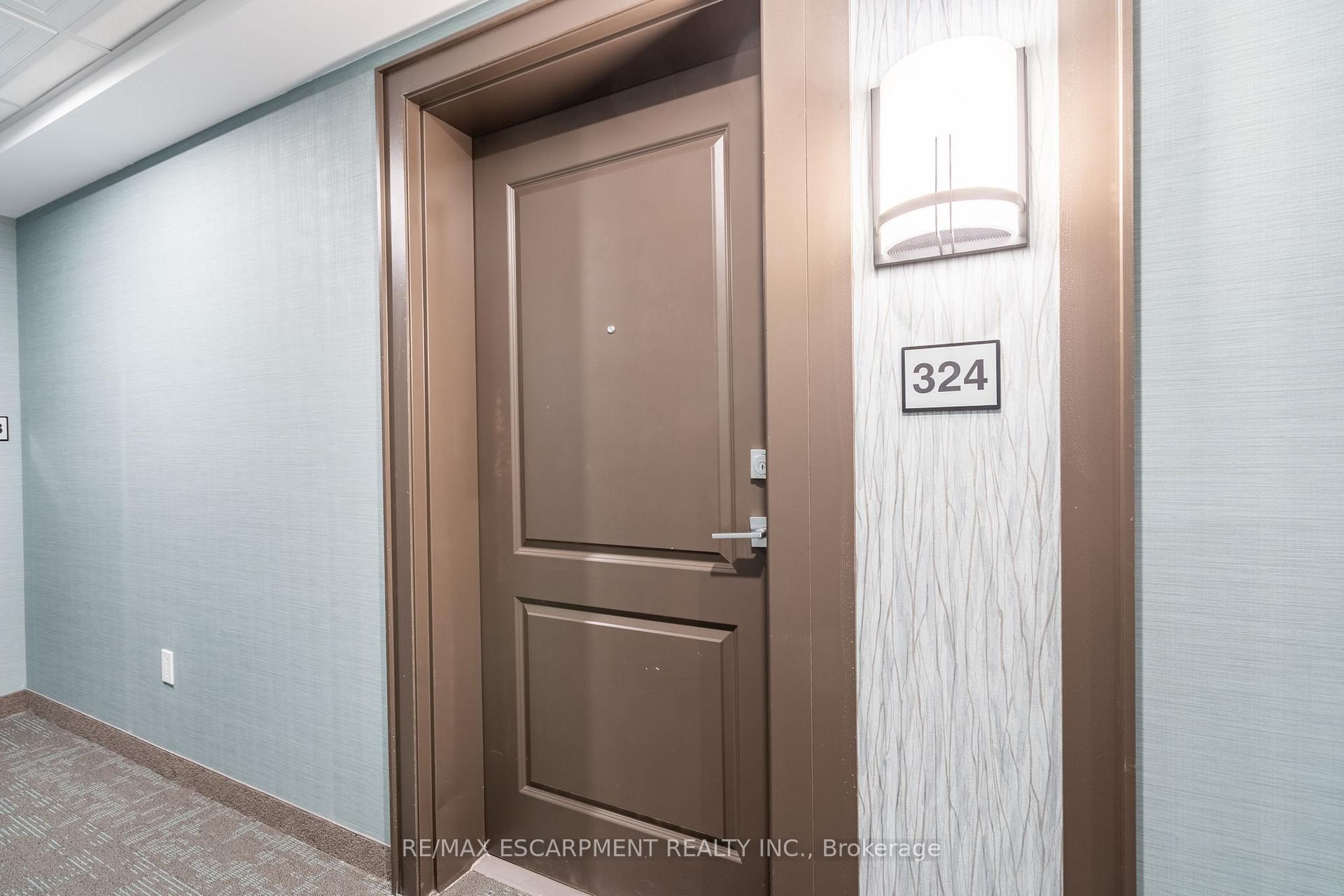 Photo 3 of Unit 324, 470 Dundas Street E, Hamilton, Waterdown — HOMEH