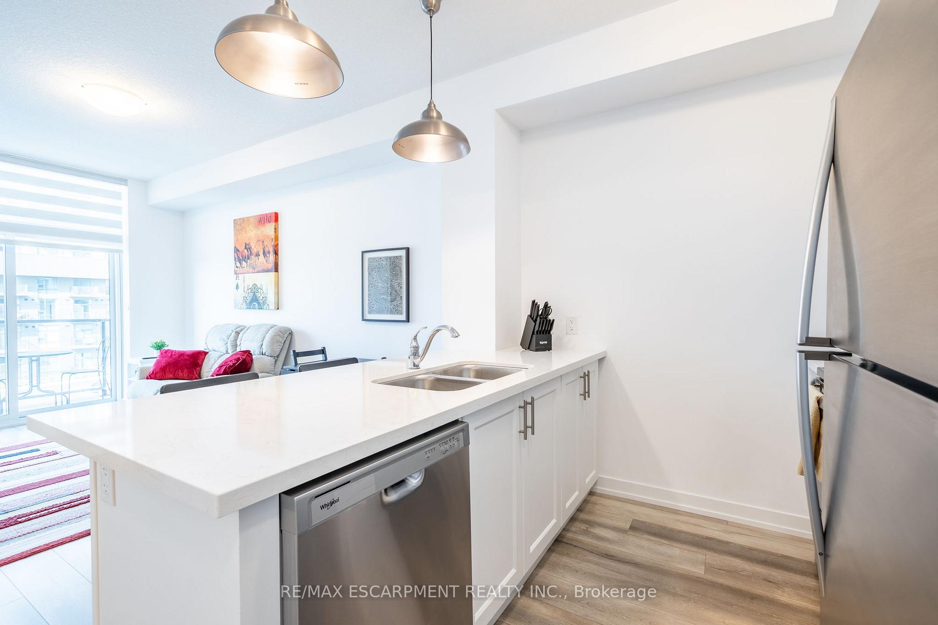 Photo 7 of Unit 324, 470 Dundas Street E, Hamilton, Waterdown — HOMEH