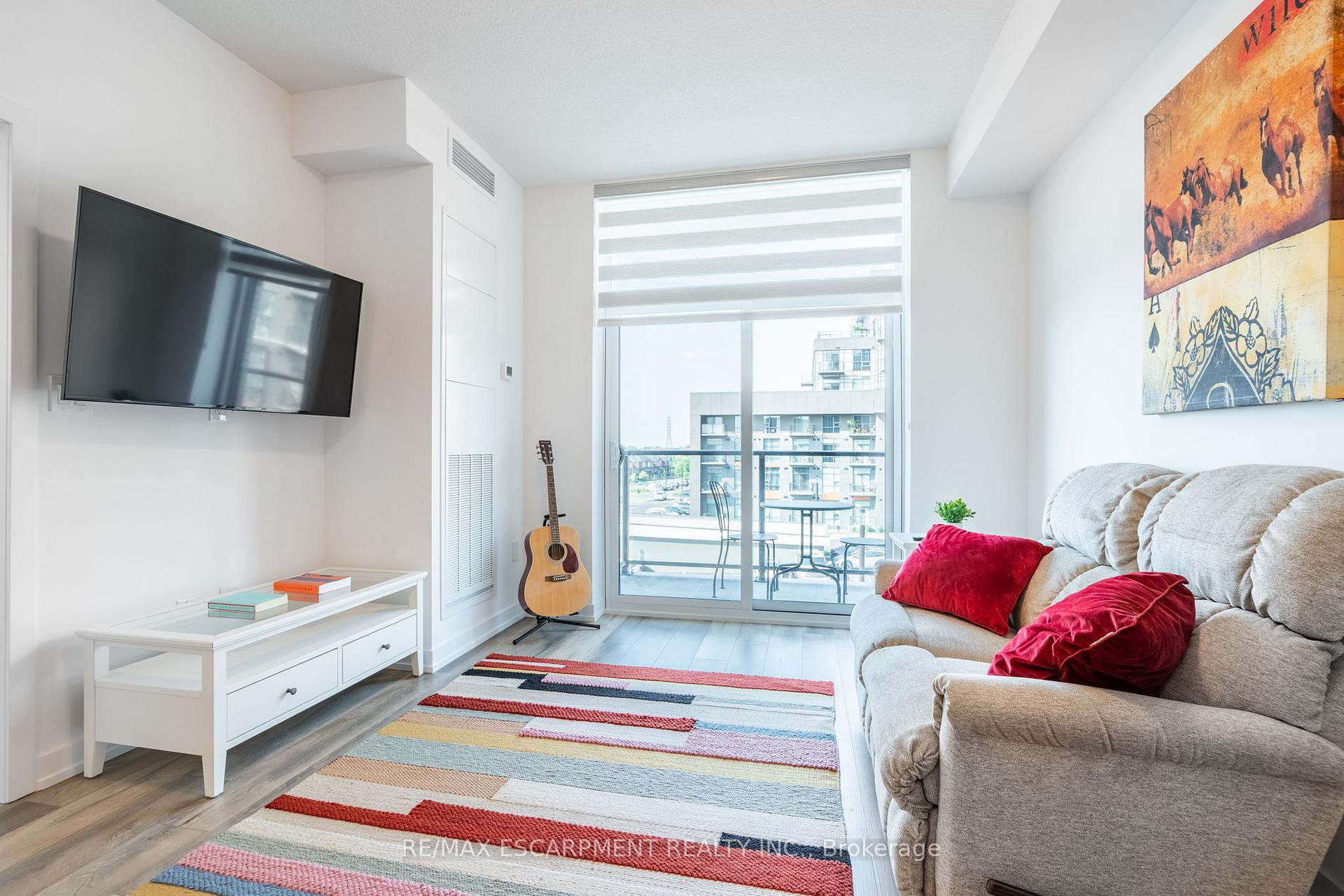 Photo 9 of Unit 324, 470 Dundas Street E, Hamilton, Waterdown — HOMEH