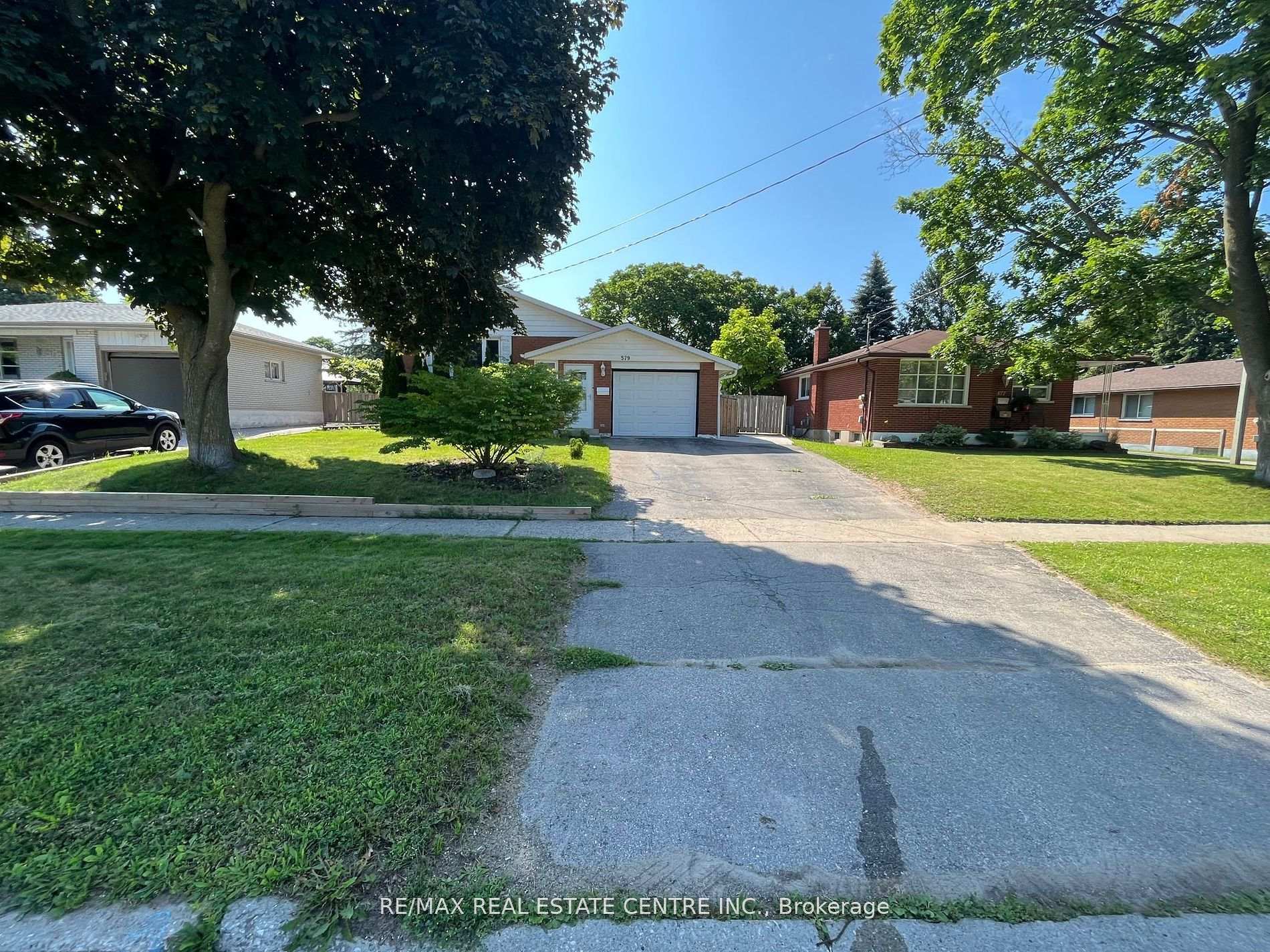 Photo 1 of 579 Woodlawn Road E, Guelph, Victoria North — HOMEH