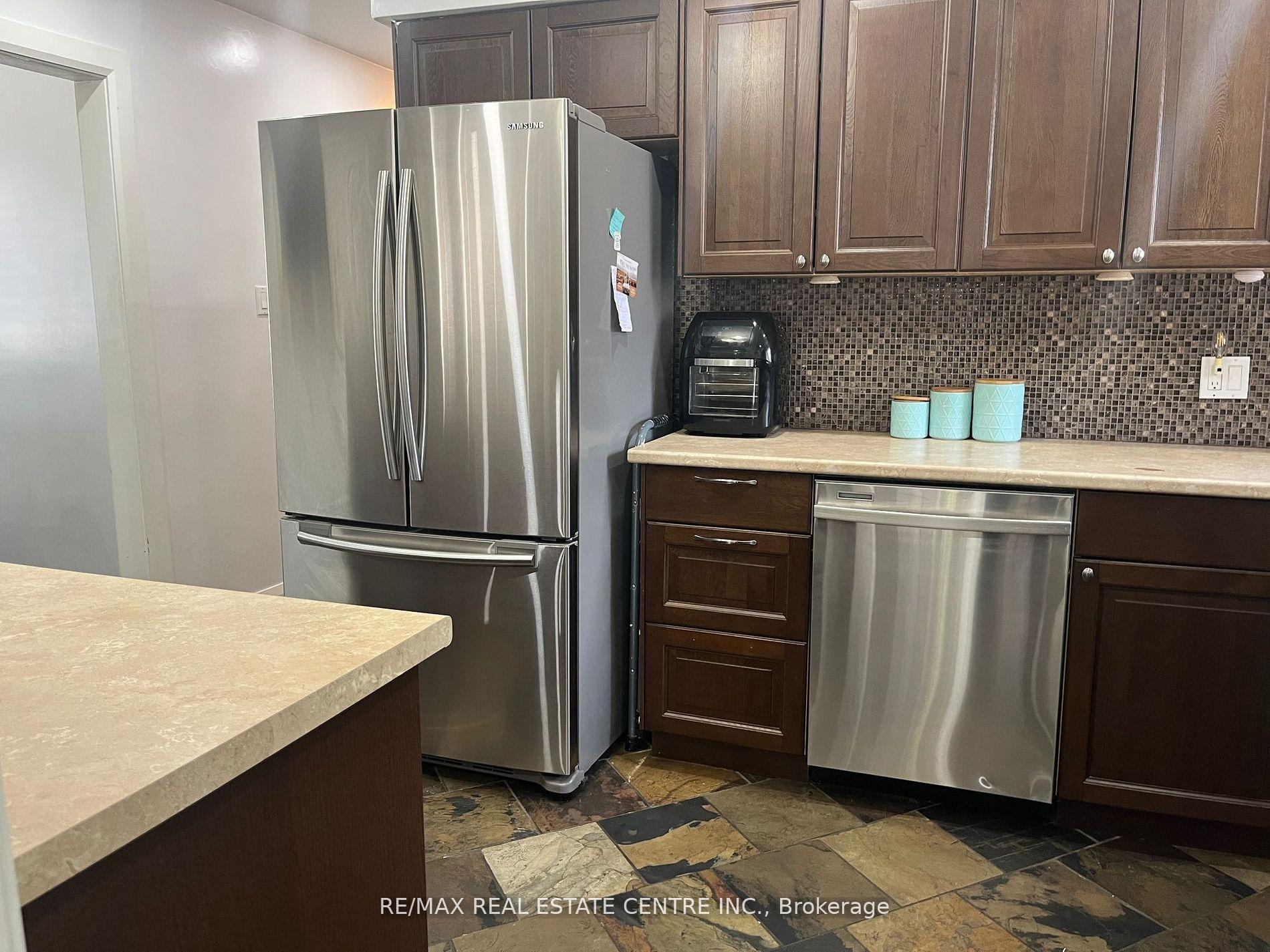 Photo 9 of 579 Woodlawn Road E, Guelph, Victoria North — HOMEH
