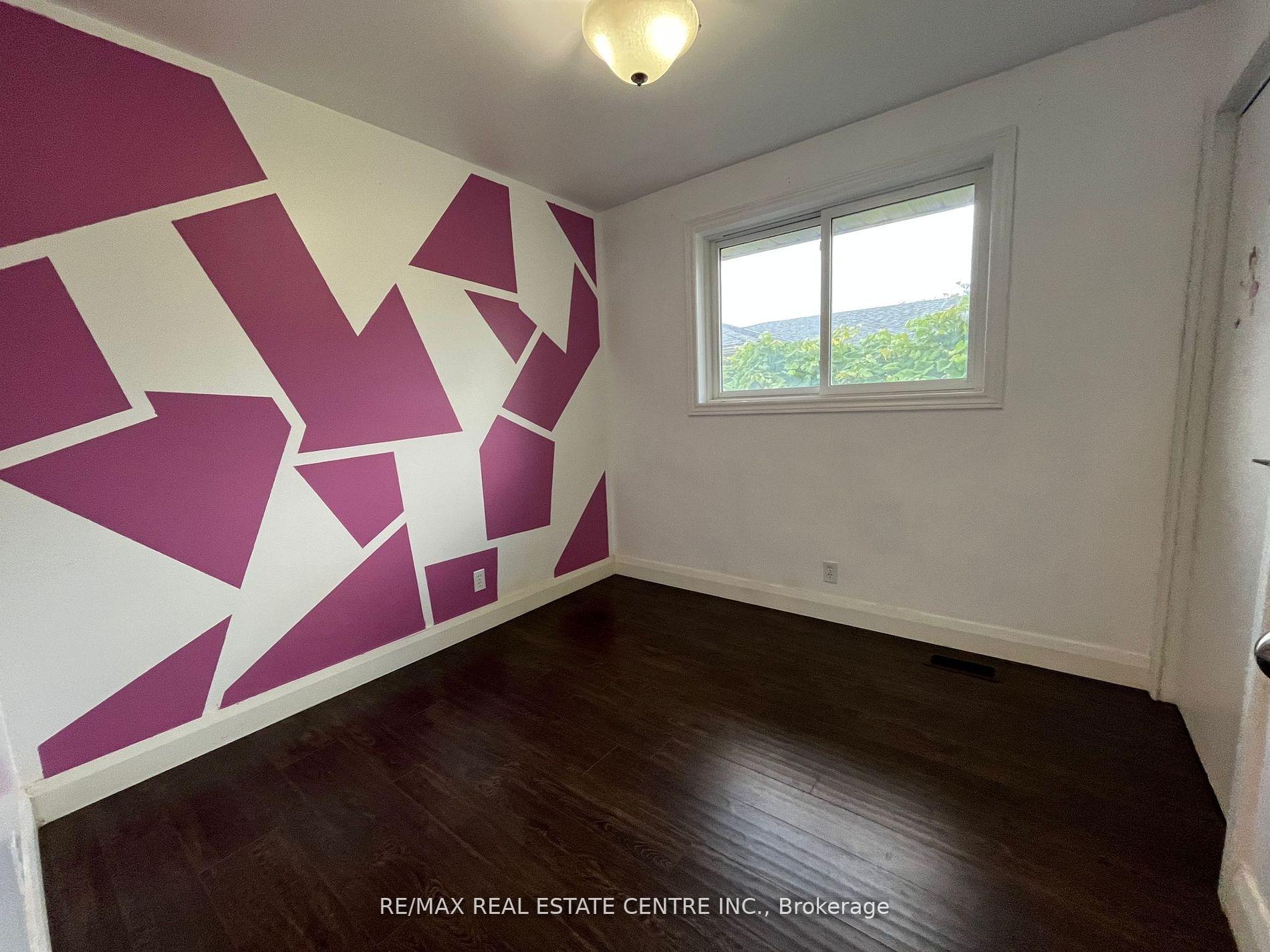 Photo 21 of 579 Woodlawn Road E, Guelph, Victoria North — HOMEH