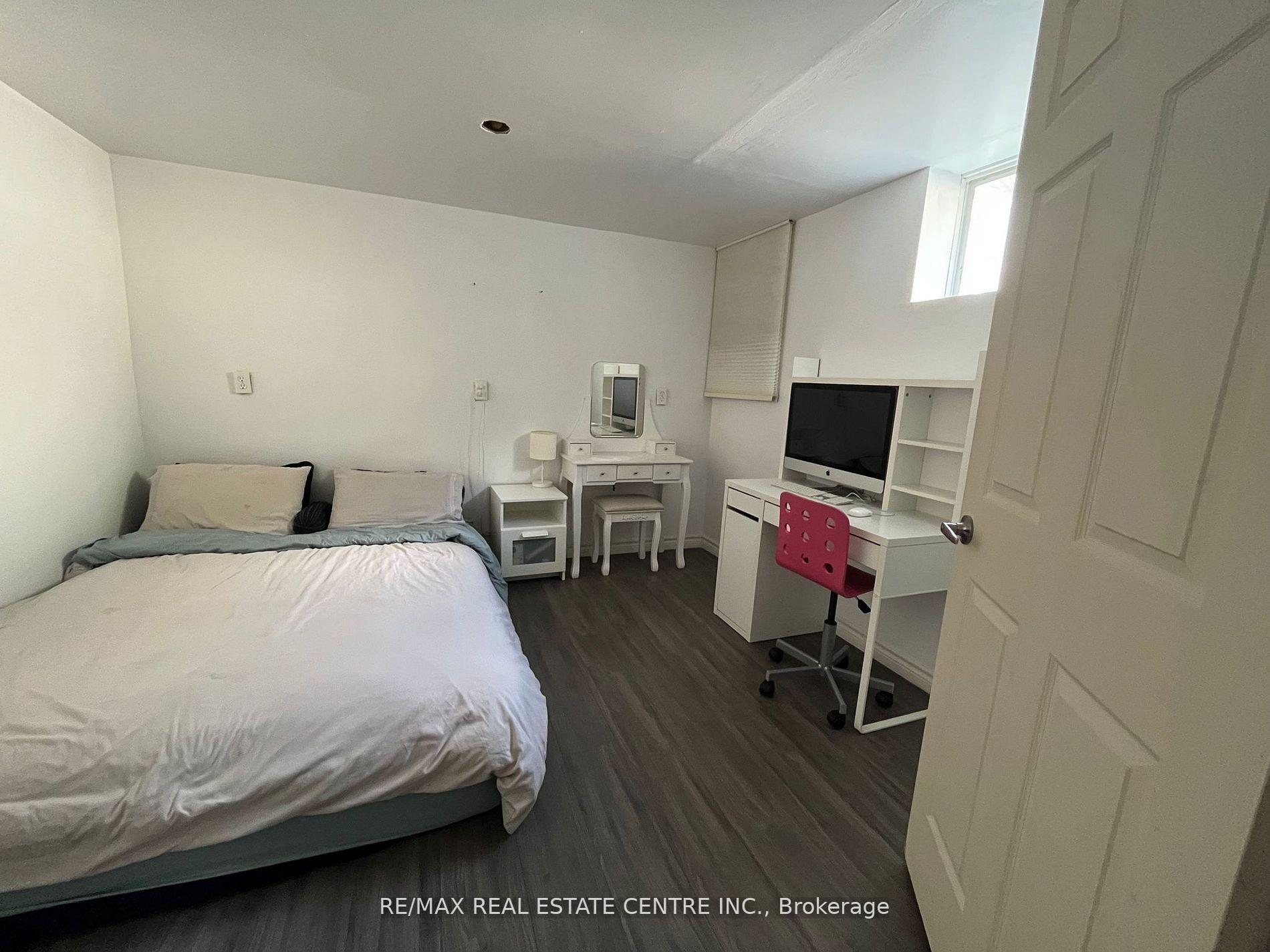 Photo 23 of 579 Woodlawn Road E, Guelph, Victoria North — HOMEH