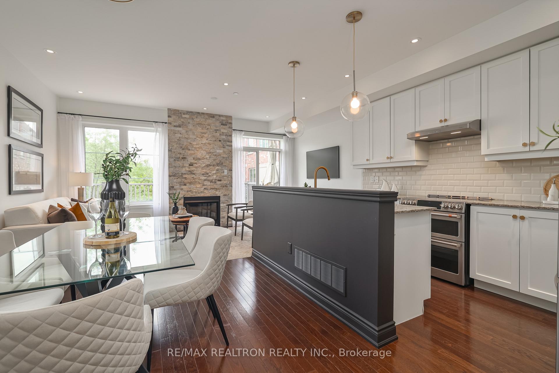 Photo 6 of Unit 136, 1331 Major Mackenzie Drive, Vaughan, Patterson — HOMEH