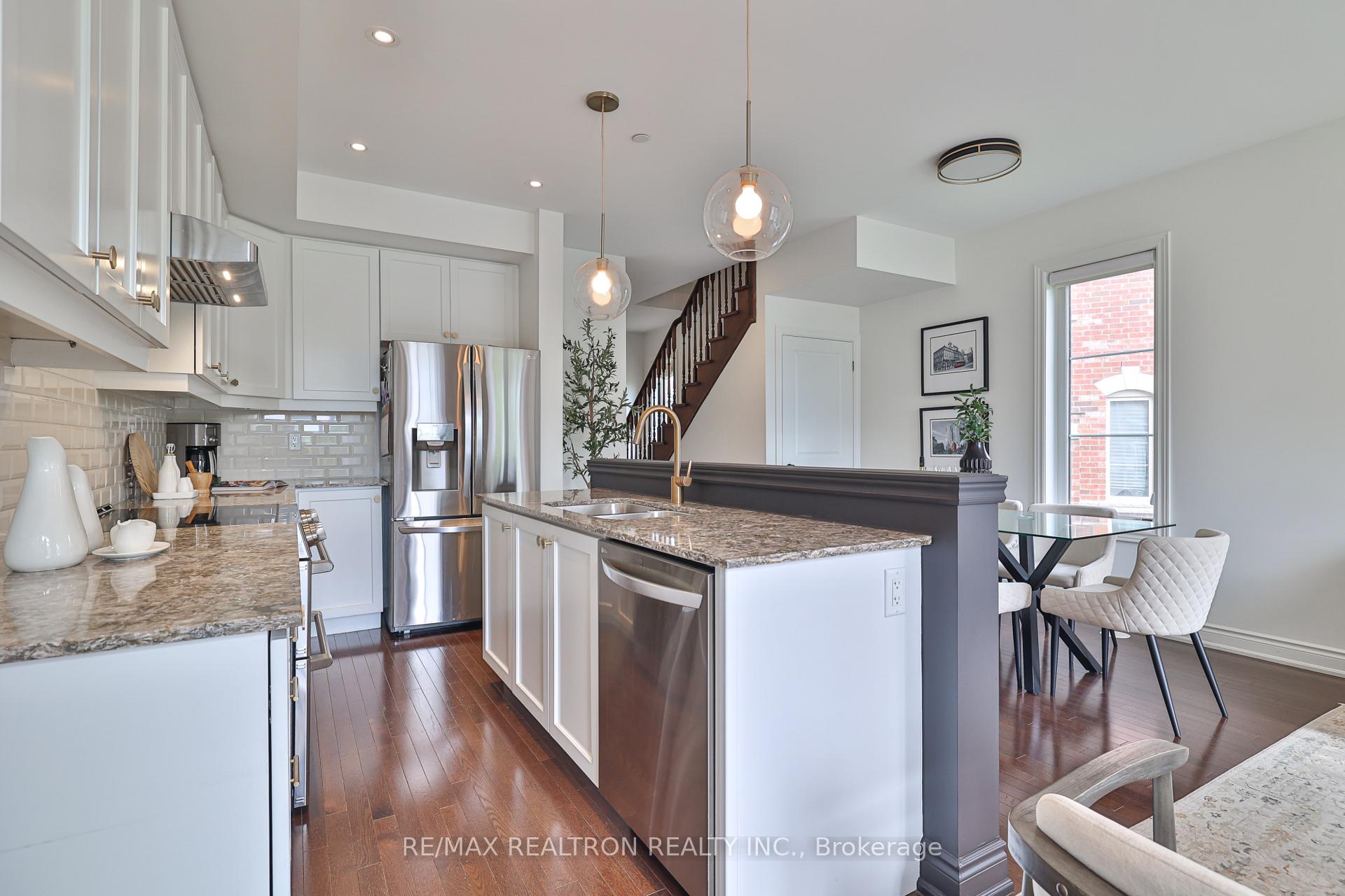 Photo 3 of Unit 136, 1331 Major Mackenzie Drive, Vaughan, Patterson — HOMEH