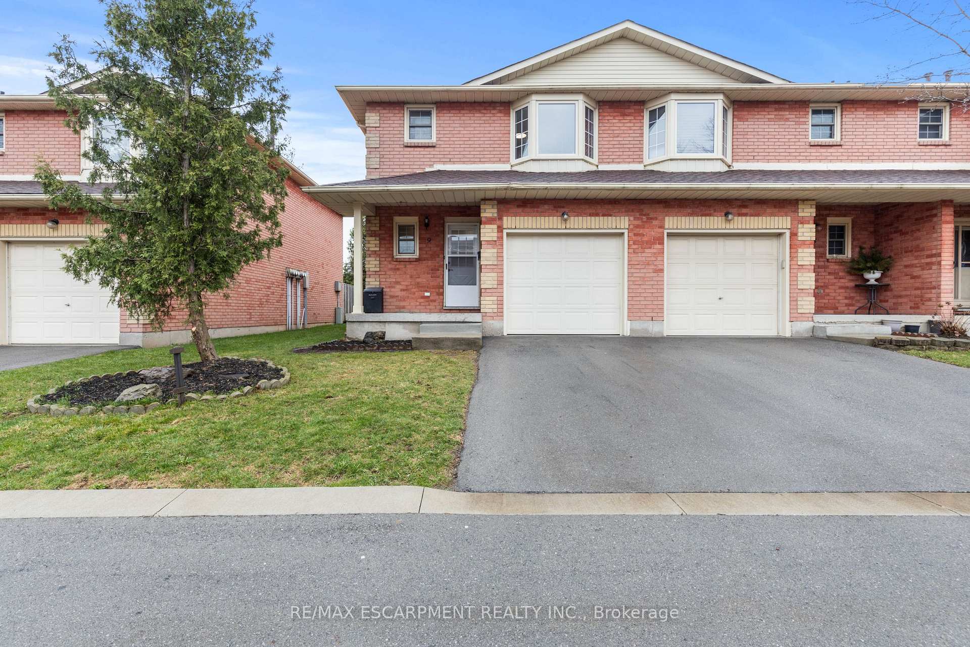 Photo 1 of Unit 9, 280 Limeridge Road E, Hamilton, Bruleville — HOMEH