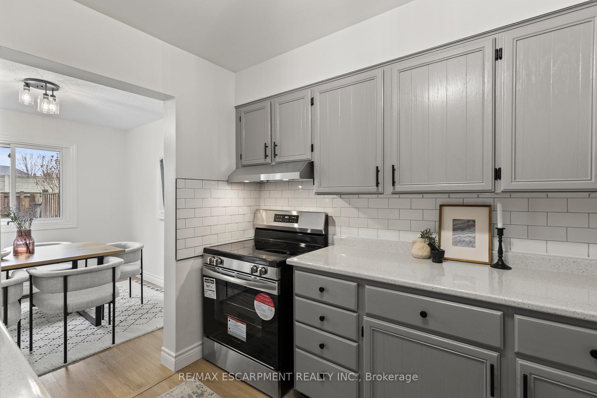 Photo 13 of Unit 9, 280 Limeridge Road E, Hamilton, Bruleville — HOMEH