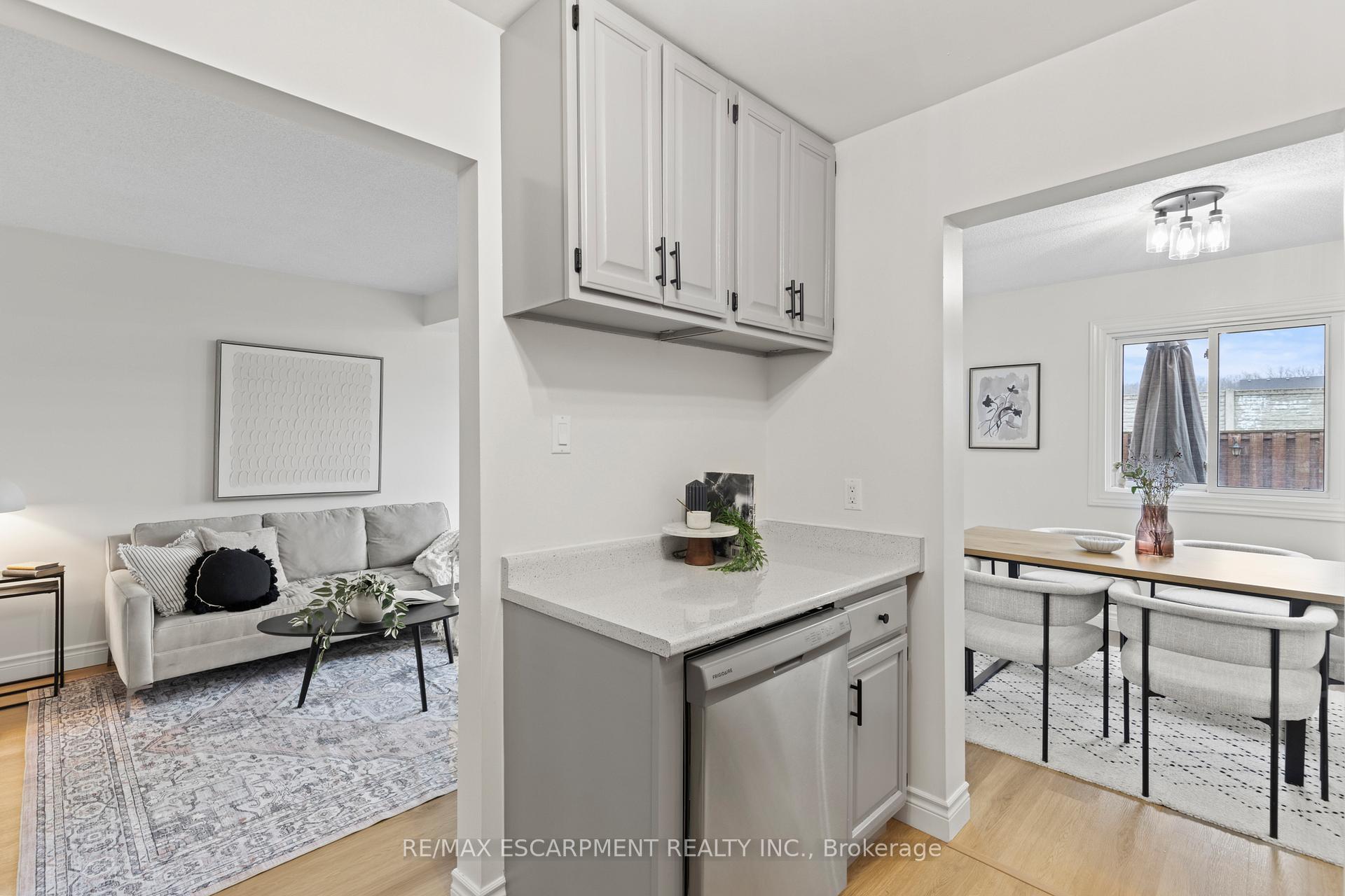 Photo 20 of Unit 9, 280 Limeridge Road E, Hamilton, Bruleville — HOMEH