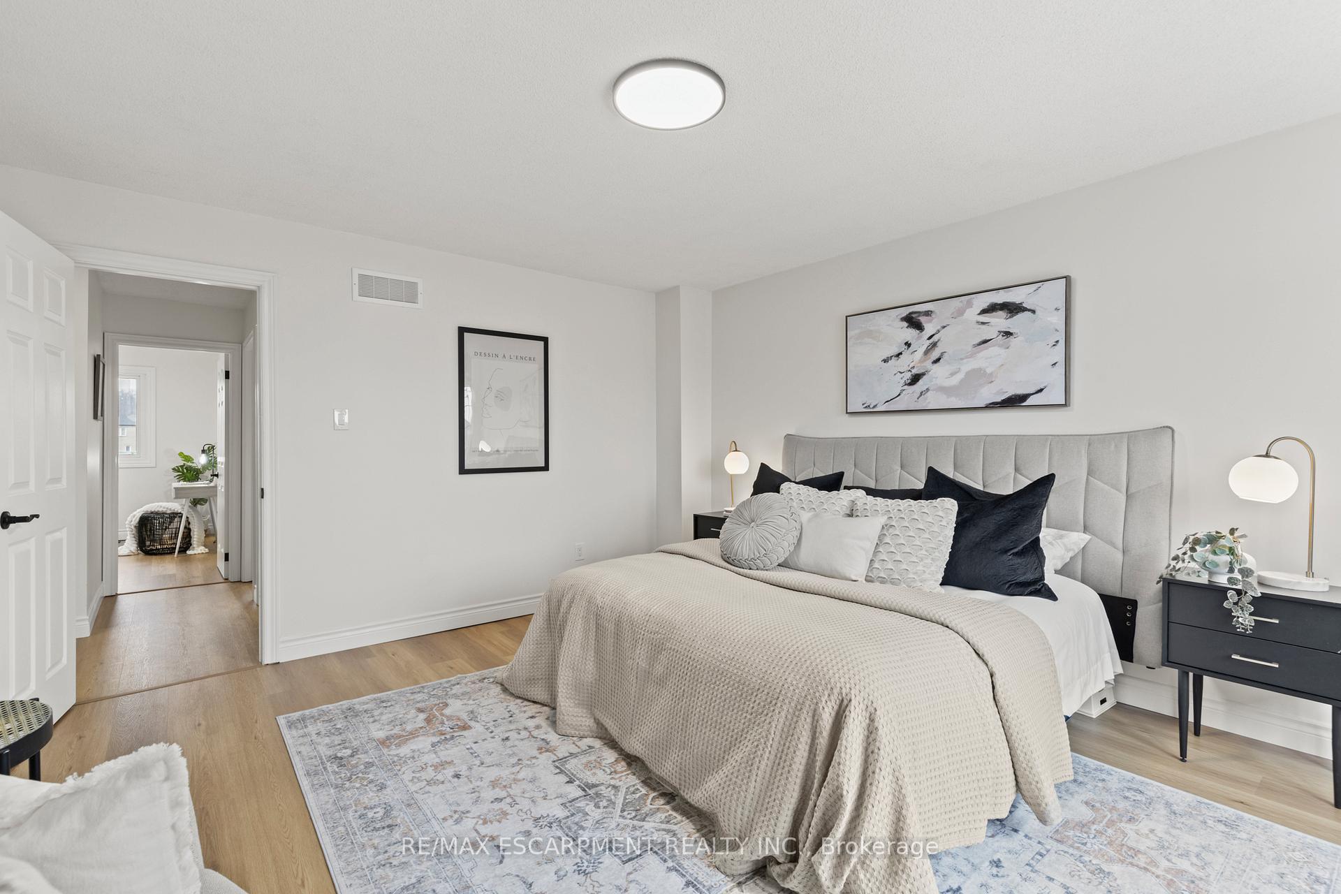 Photo 32 of Unit 9, 280 Limeridge Road E, Hamilton, Bruleville — HOMEH