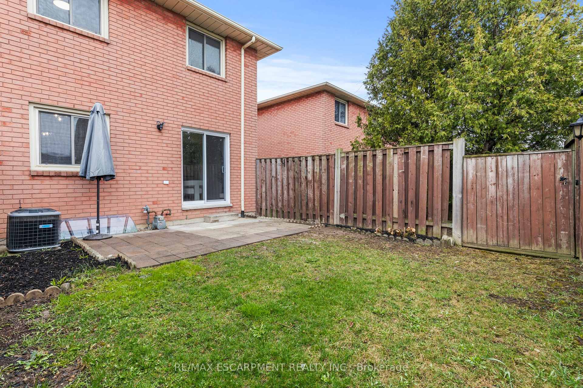 Photo 23 of Unit 9, 280 Limeridge Road E, Hamilton, Bruleville — HOMEH