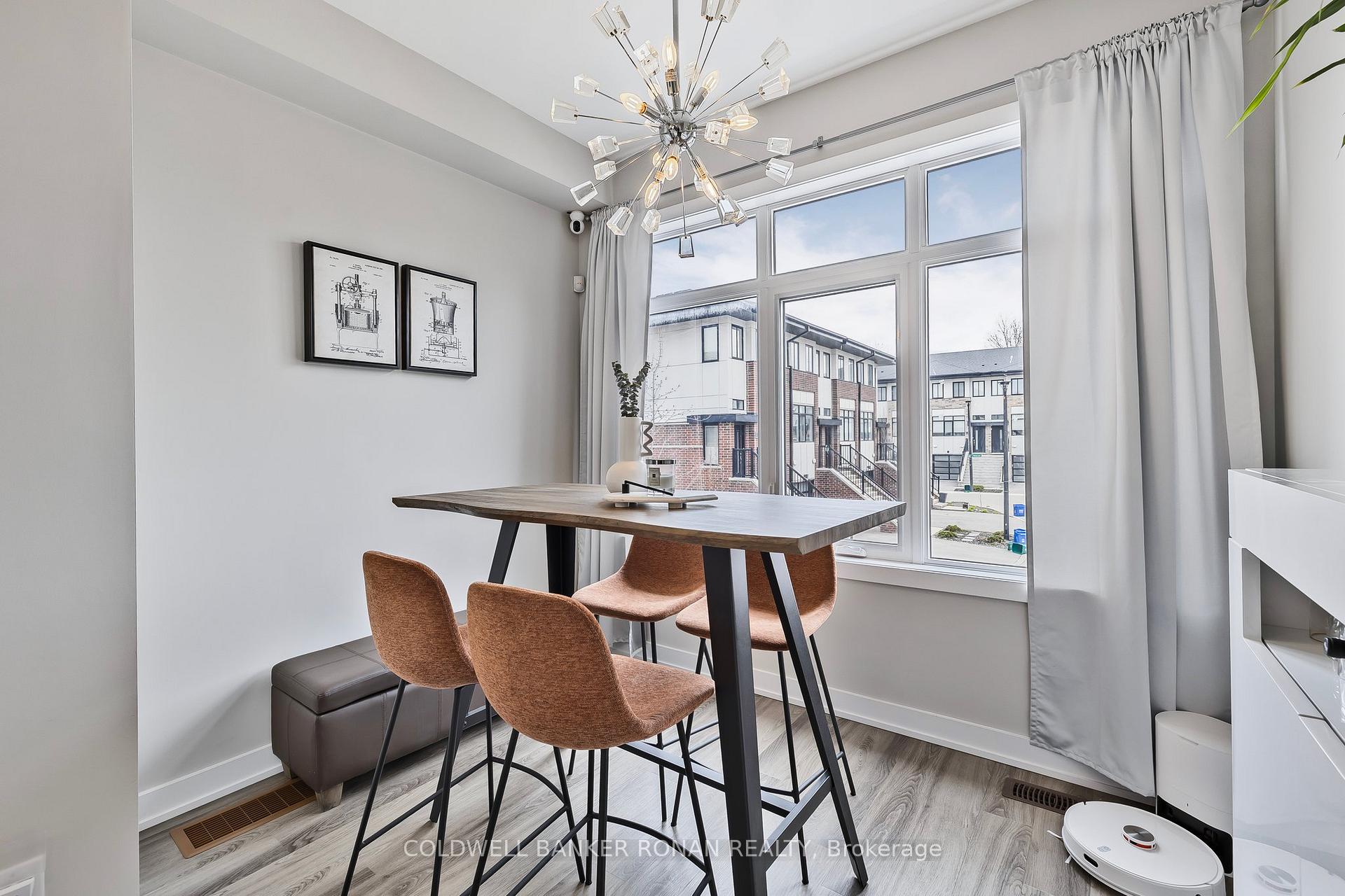 Photo 10 of 15 Wilings Lane, Hamilton, Ancaster — HOMEH