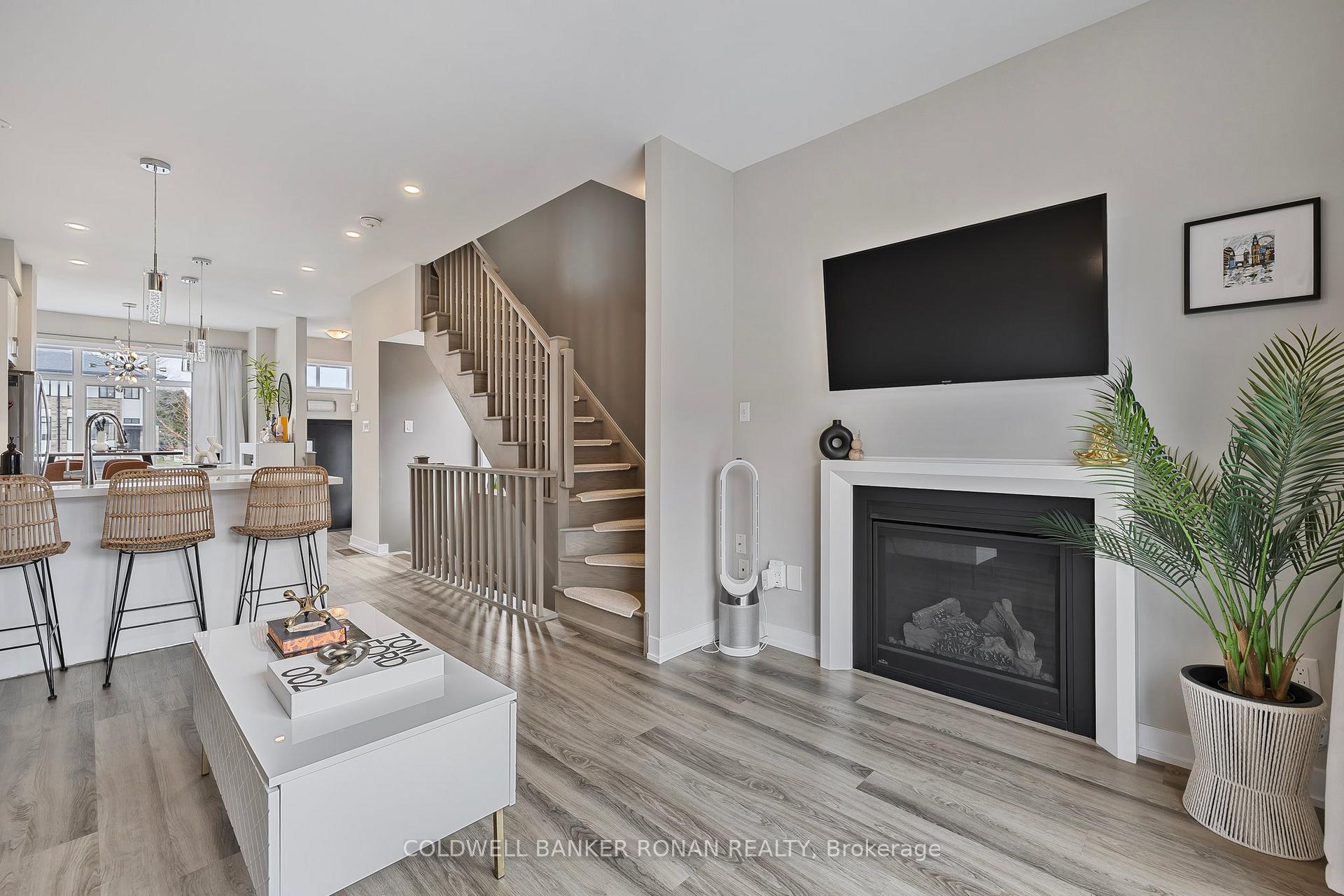 Photo 36 of 15 Wilings Lane, Hamilton, Ancaster — HOMEH