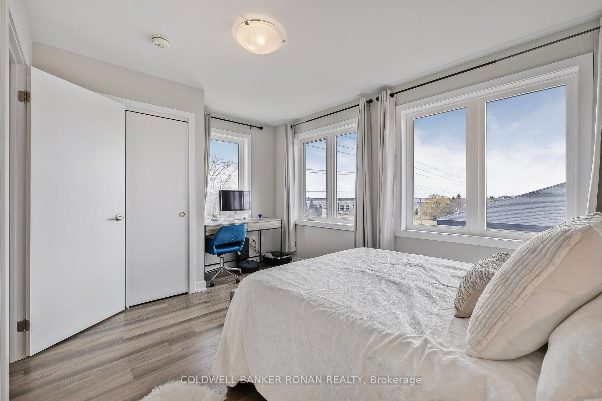Photo 18 of 15 Wilings Lane, Hamilton, Ancaster — HOMEH