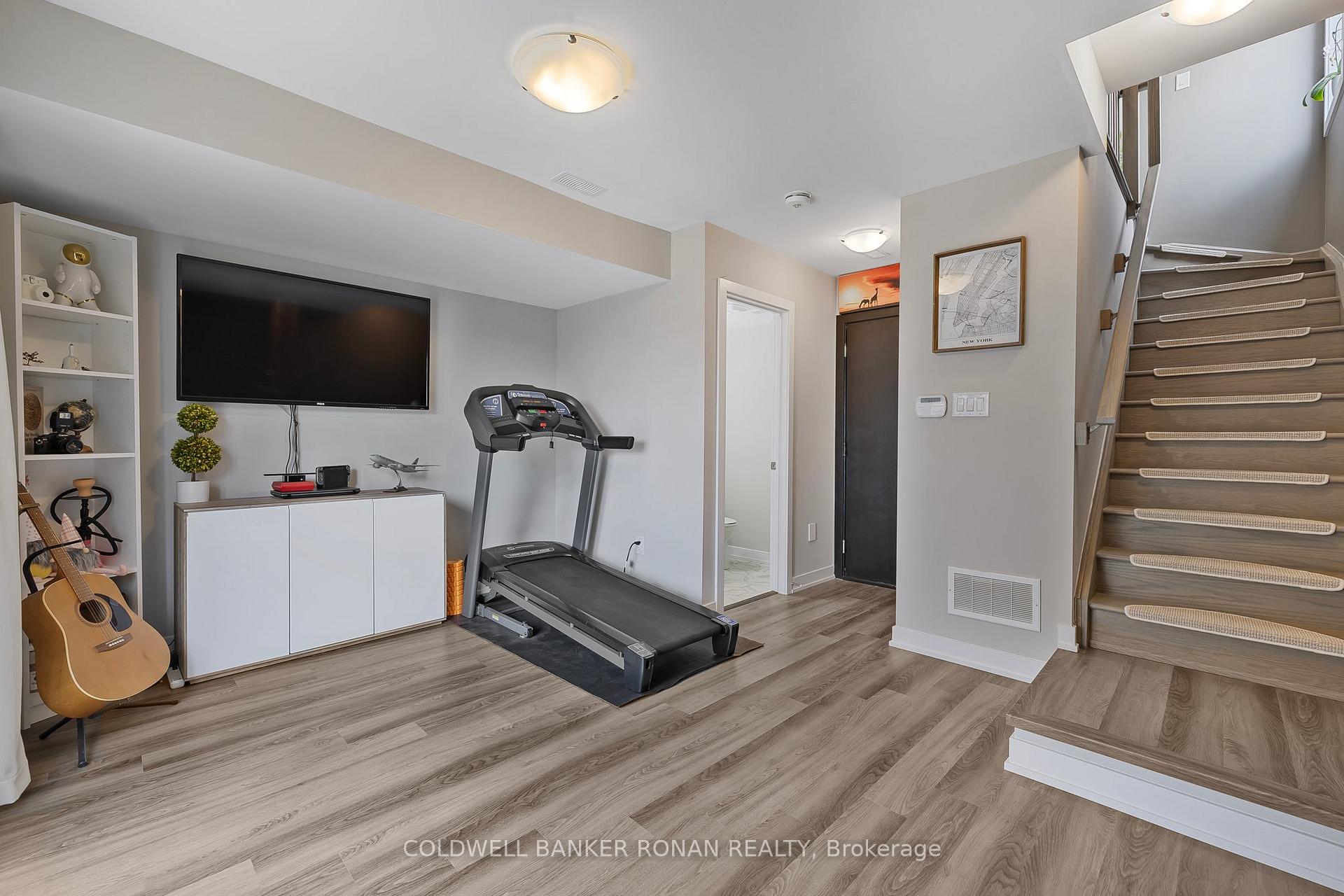 Photo 34 of 15 Wilings Lane, Hamilton, Ancaster — HOMEH