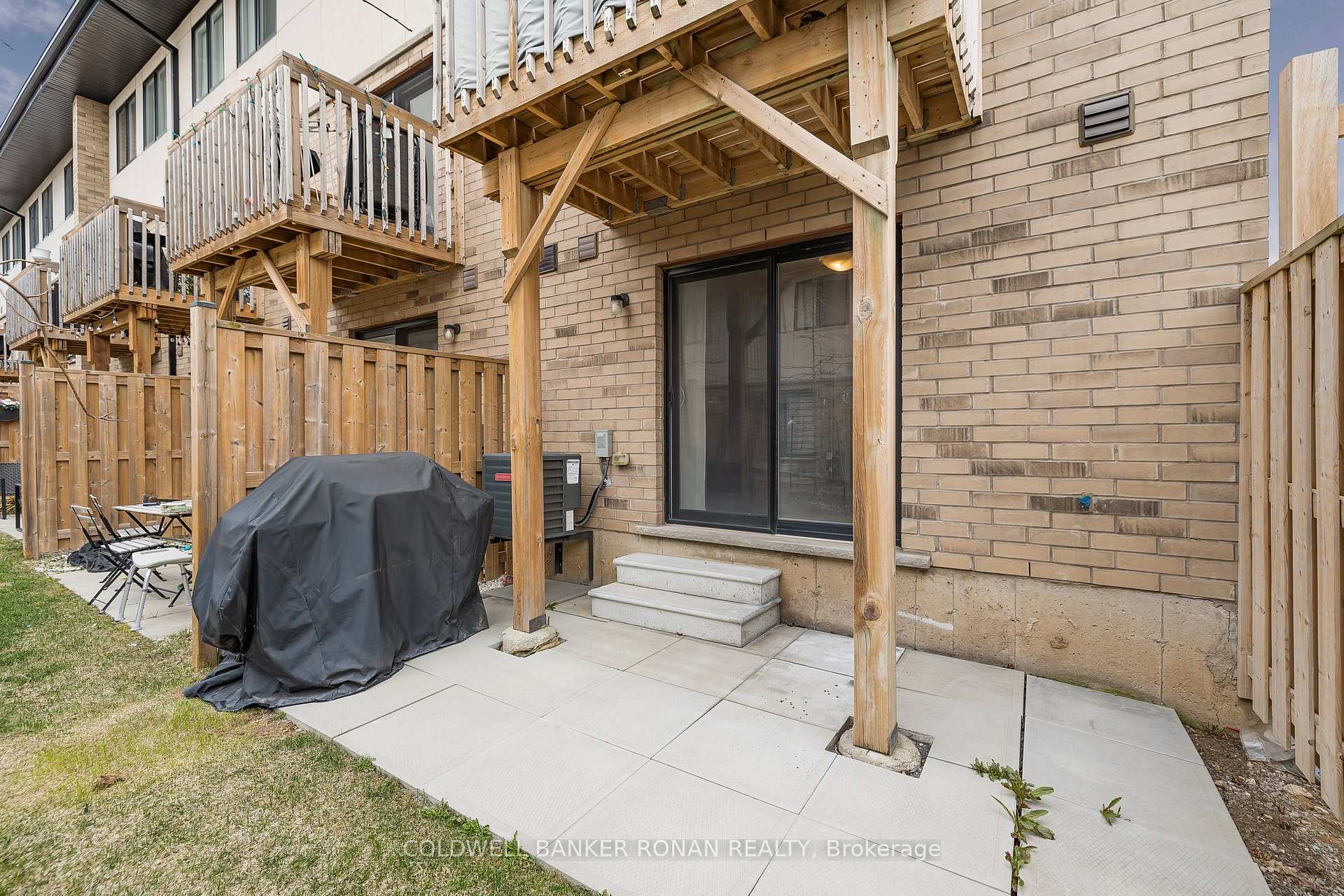 Photo 25 of 15 Wilings Lane, Hamilton, Ancaster — HOMEH