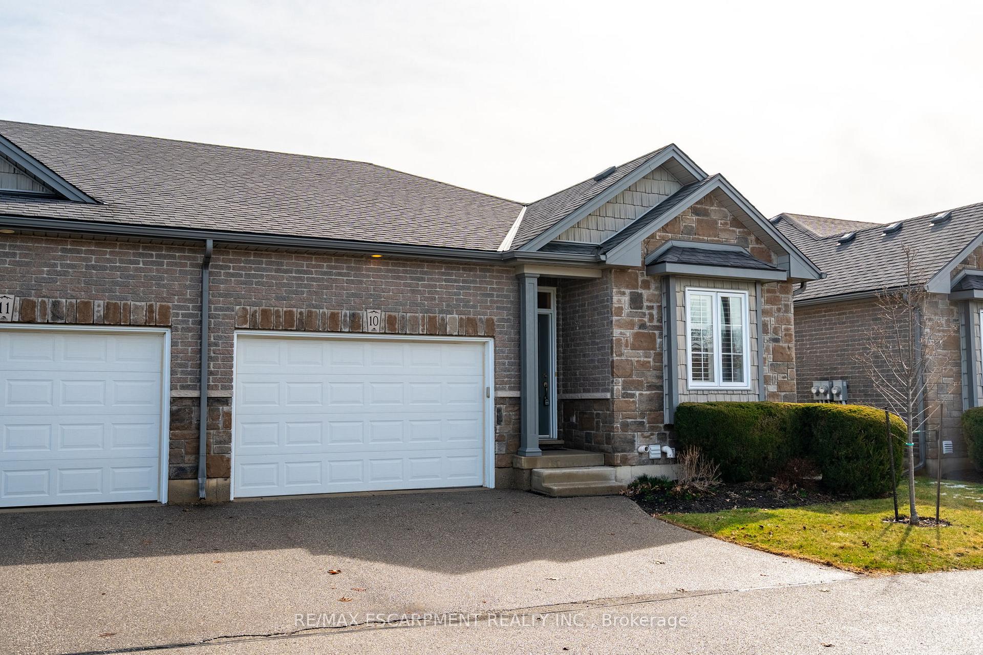 Photo 3 of Unit 10, 244 Dundas Street W, Brant, Paris — HOMEH