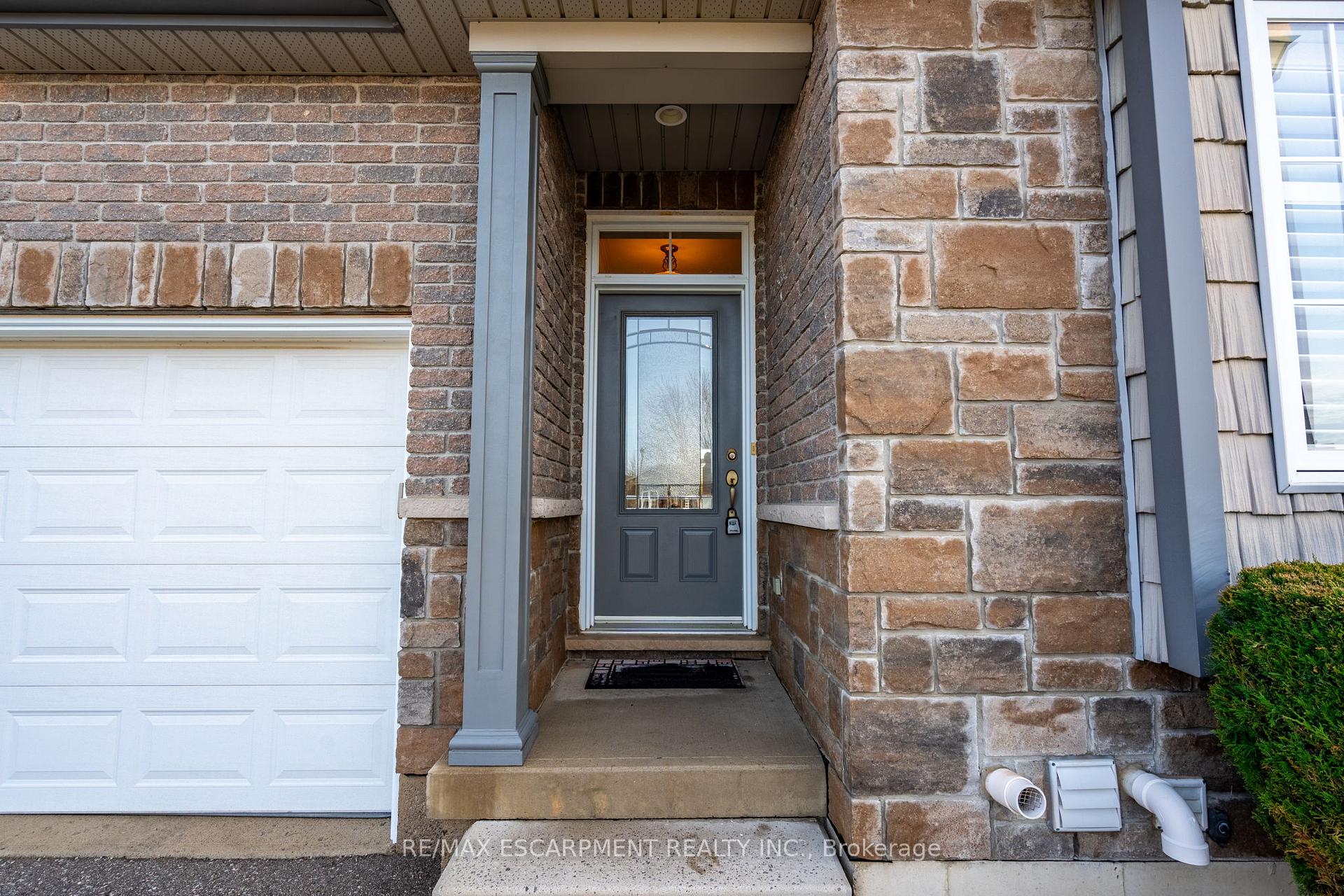 Photo 16 of Unit 10, 244 Dundas Street W, Brant, Paris — HOMEH
