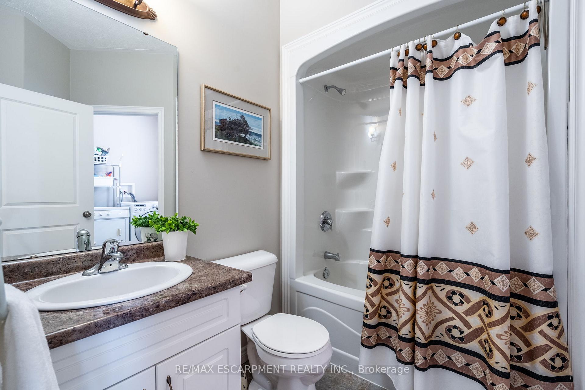 Photo 13 of Unit 10, 244 Dundas Street W, Brant, Paris — HOMEH