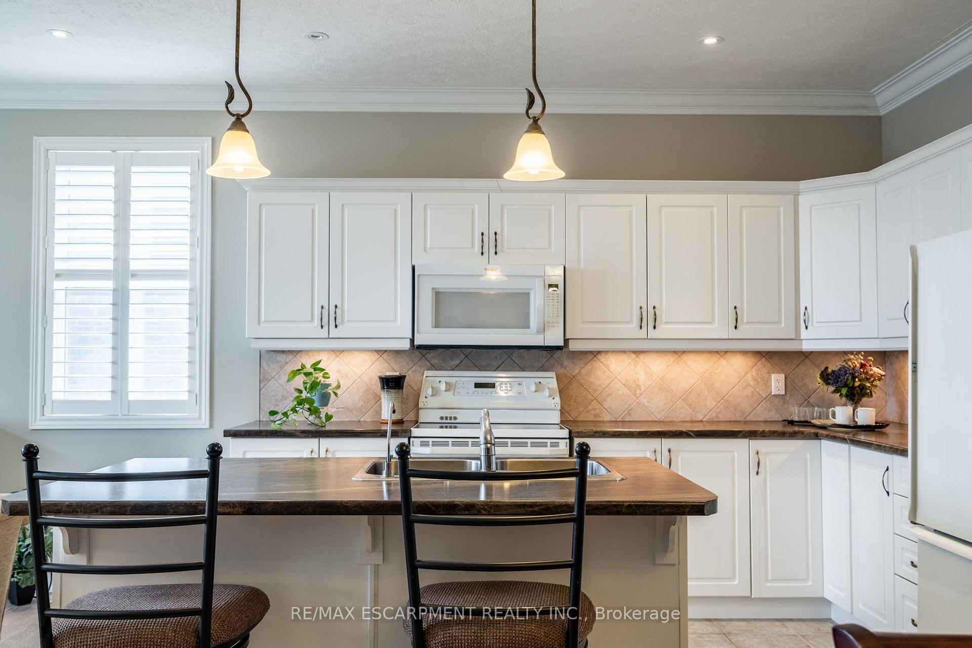 Photo 8 of Unit 10, 244 Dundas Street W, Brant, Paris — HOMEH