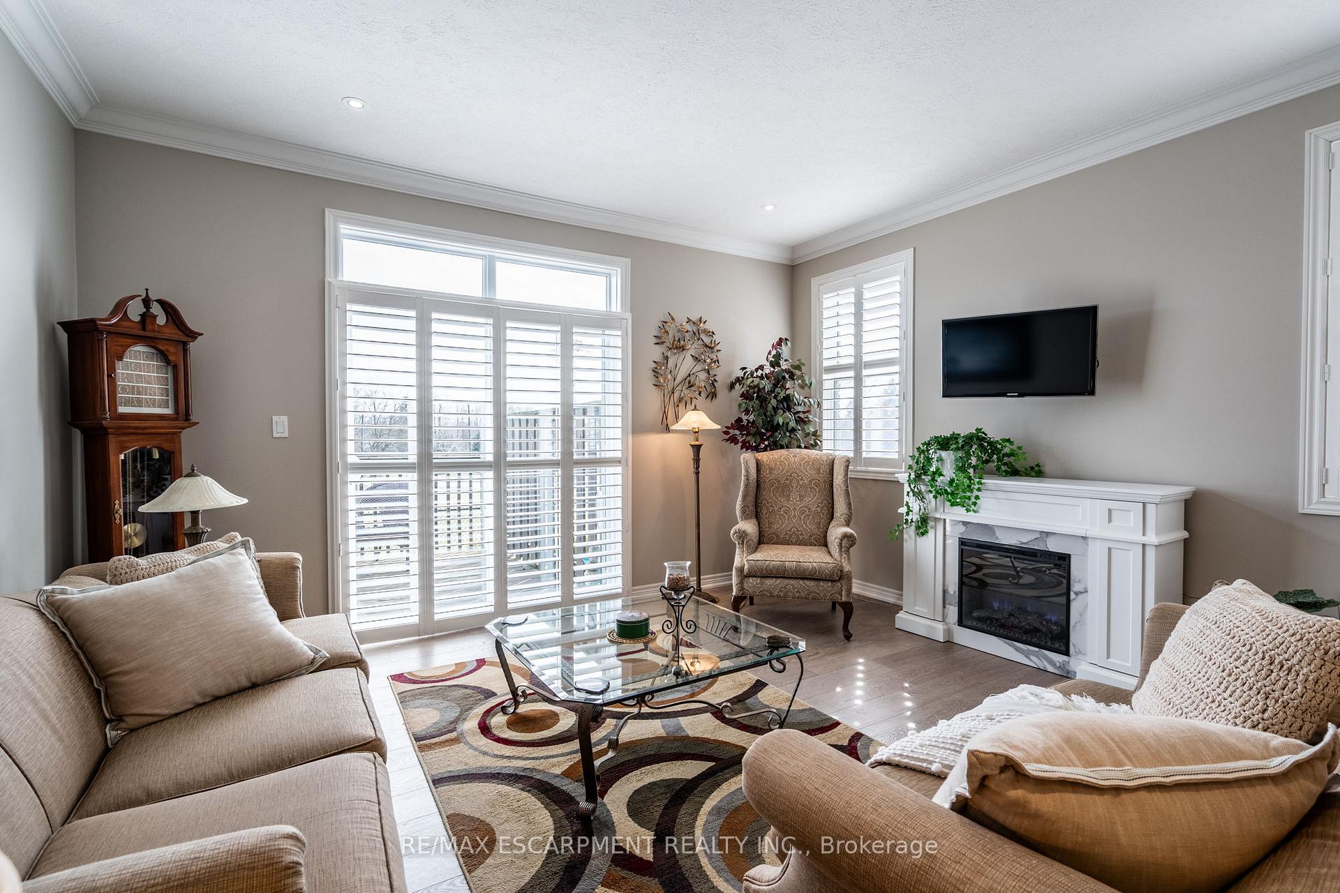 Photo 22 of Unit 10, 244 Dundas Street W, Brant, Paris — HOMEH