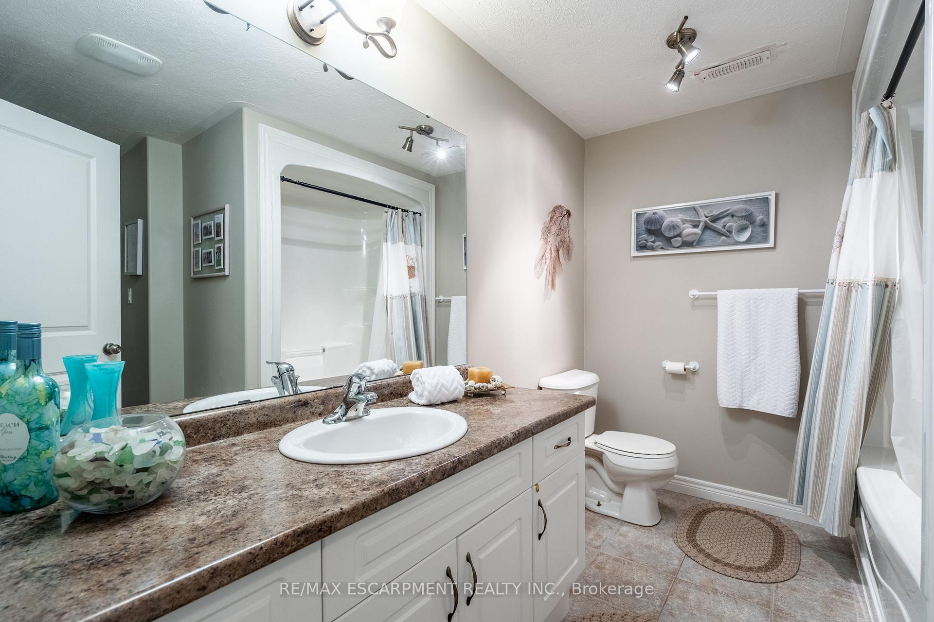 Photo 33 of Unit 10, 244 Dundas Street W, Brant, Paris — HOMEH