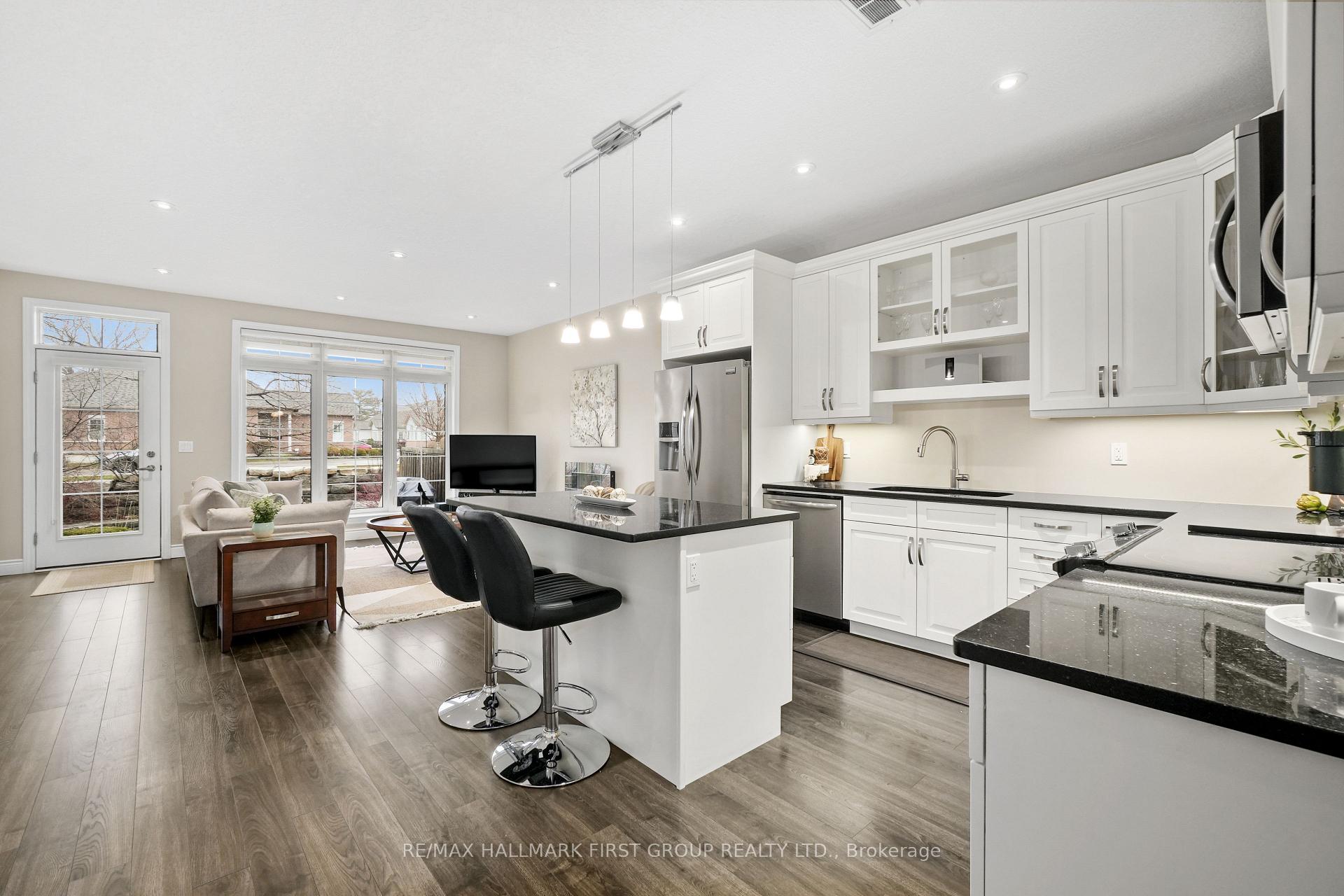 Photo 6 of Unit 1802, 55 Munroe Street, Cobourg — HOMEH