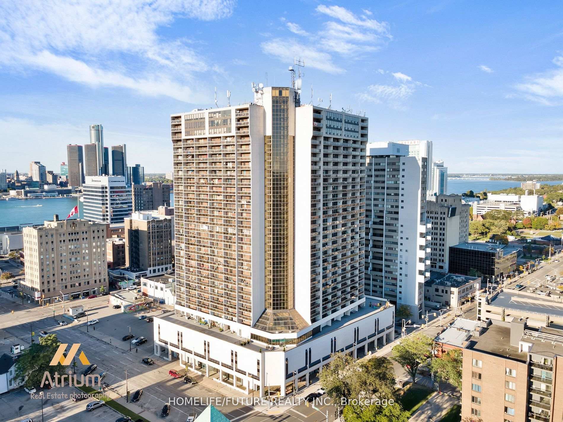 Photo 1 of Unit 3003, 150 Park Street W, Windsor — HOMEH