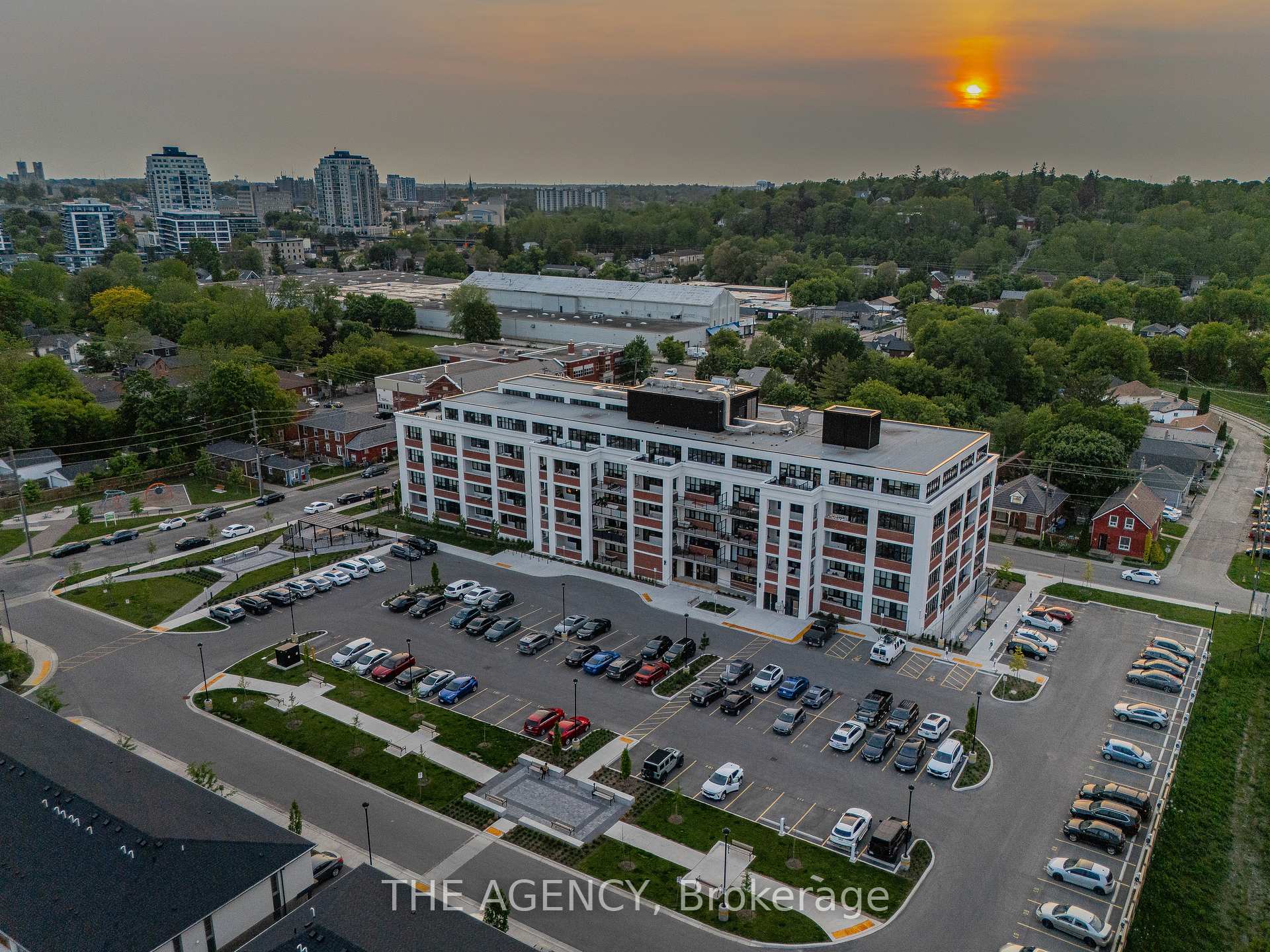 Photo 4 of Unit 419, 120 Huron Street, Guelph, St. Patrick's Ward — HOMEH