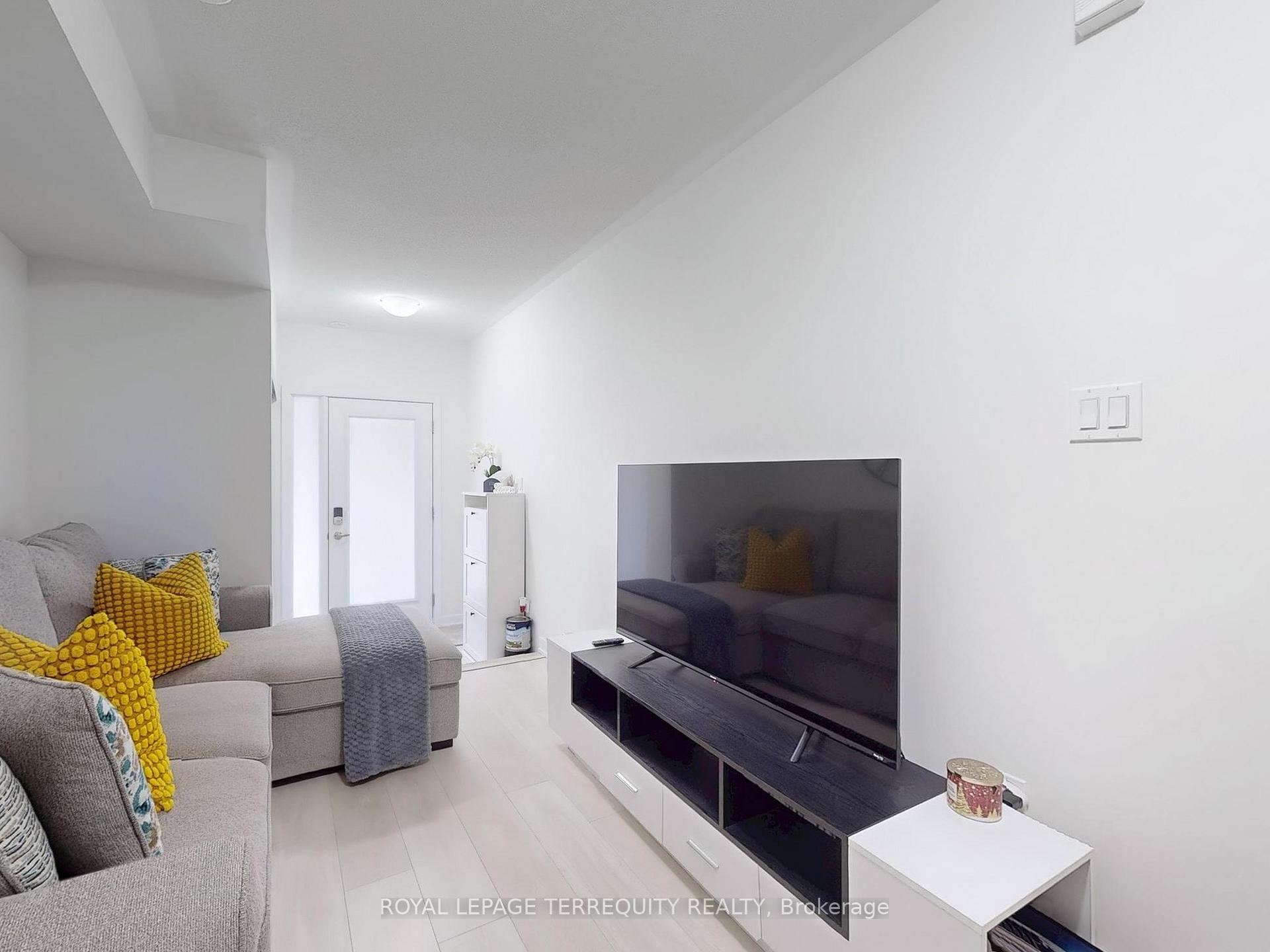 Photo 4 of Unit 106, 1865 Pickering Parkway, Pickering, Village East — HOMEH