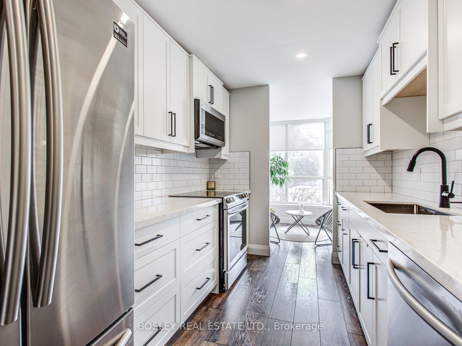 Photo 16 of Unit 110, 14924 Yonge Street, Aurora, Aurora Highlands — HOMEH