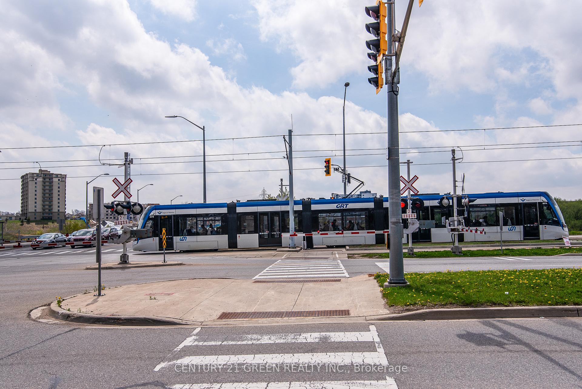 Photo 8 of Unit 702, 1100 Courtland Avenue E, Kitchener — HOMEH